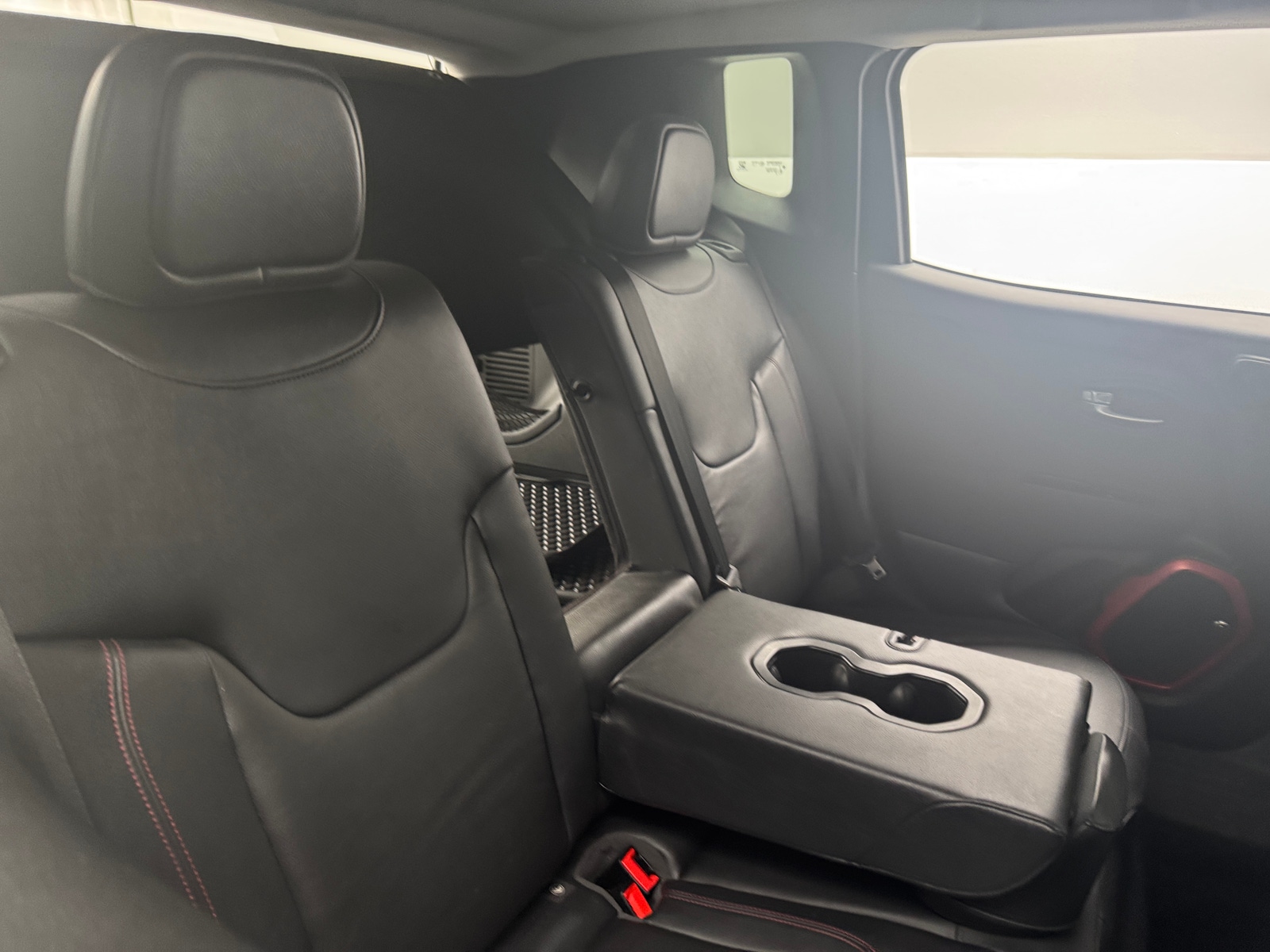 Thumbnail: 2016 Jeep Renegade - 6