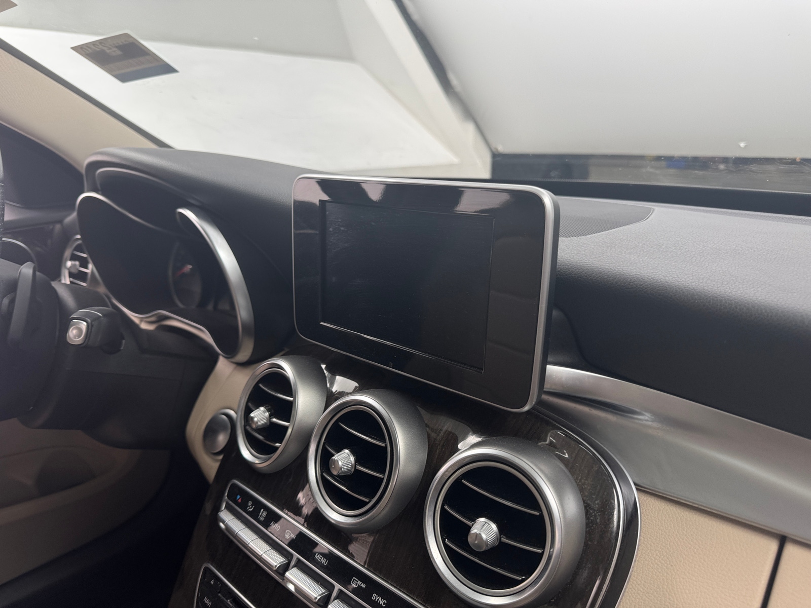 Thumbnail: 2017 Mercedes-Benz C-Class - 3