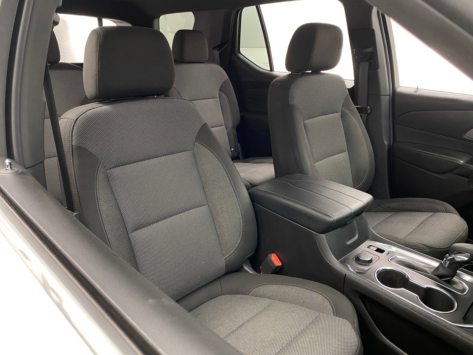 Thumbnail: 2023 Chevrolet Traverse - 2