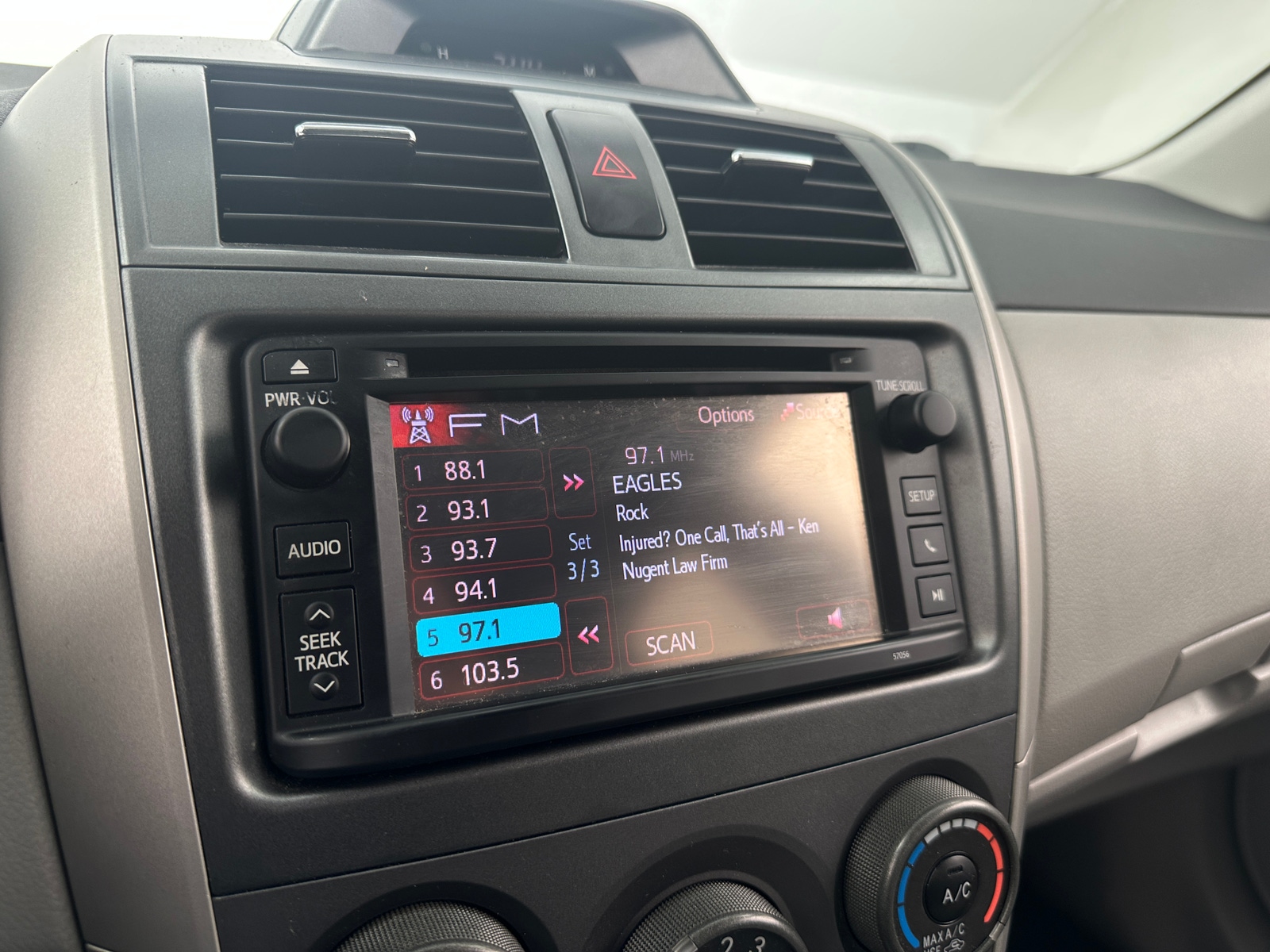 Thumbnail: 2013 Toyota Corolla - 4