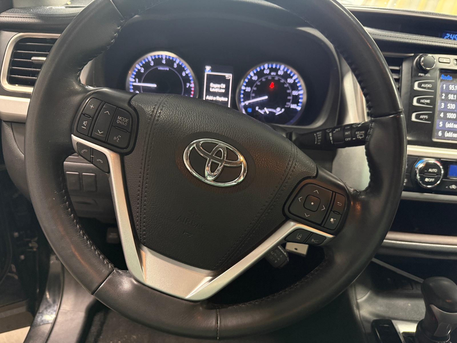Thumbnail: 2019 Toyota Highlander - 5