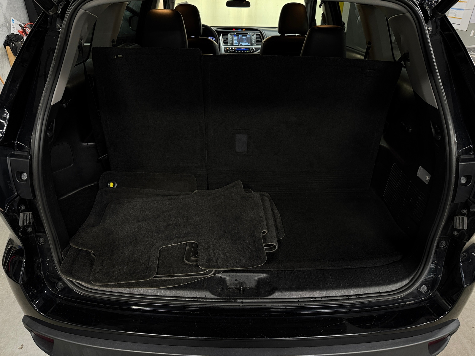 Thumbnail: 2019 Toyota Highlander - 7