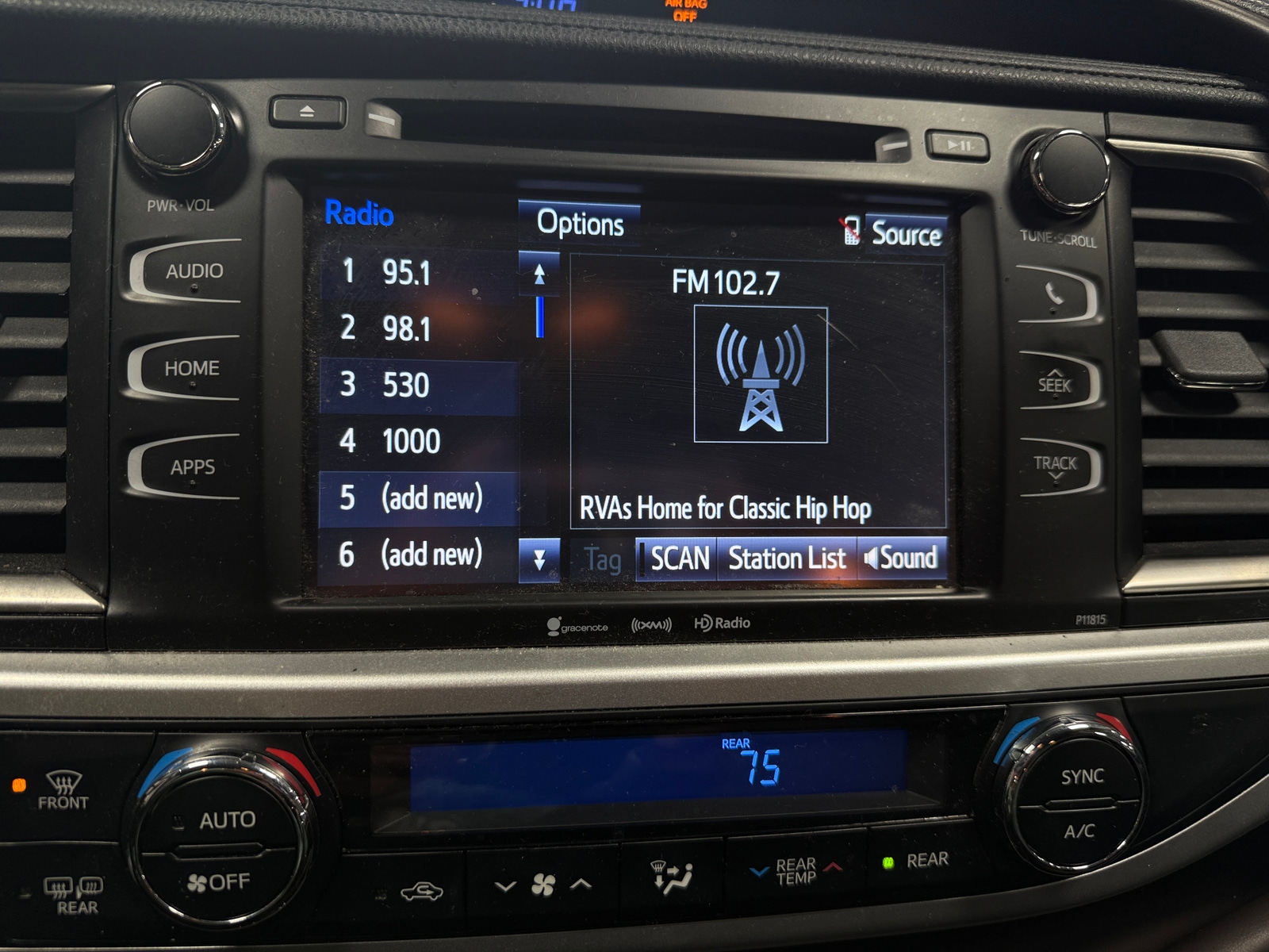 Thumbnail: 2019 Toyota Highlander - 4