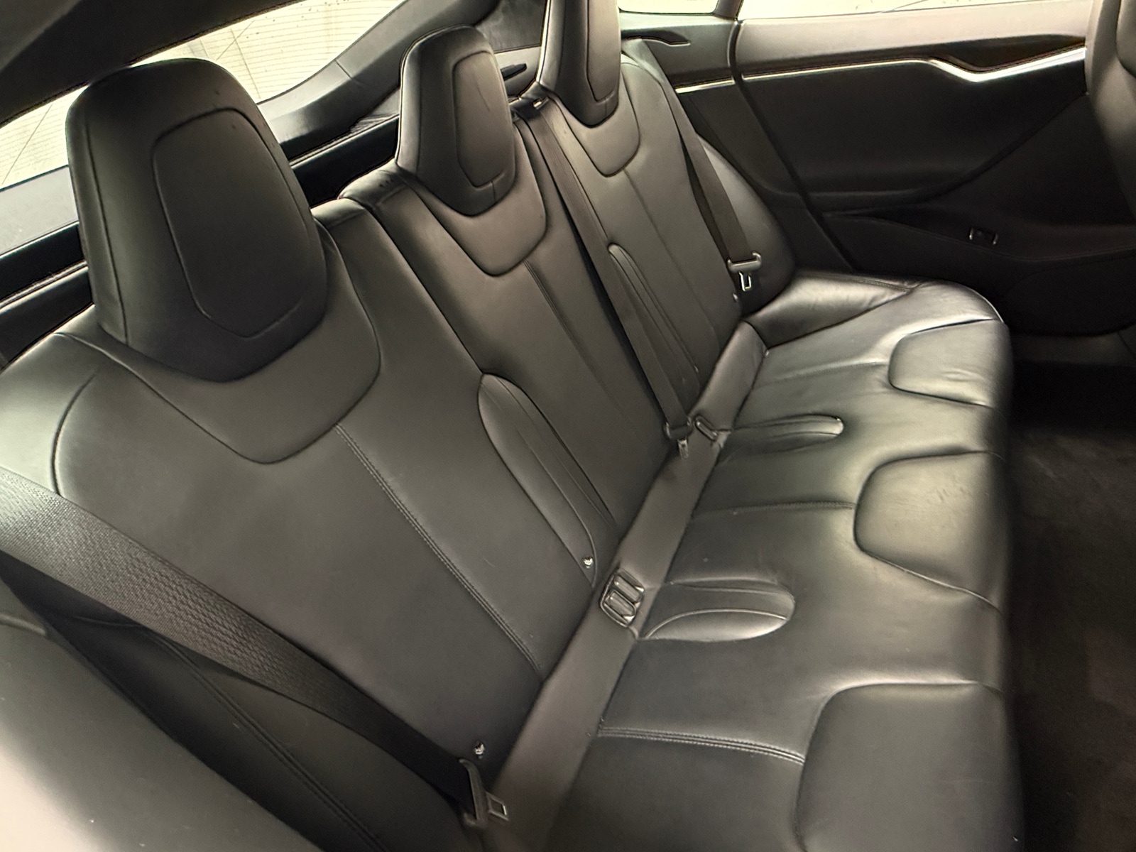 Thumbnail: 2015 Tesla Model S - 5