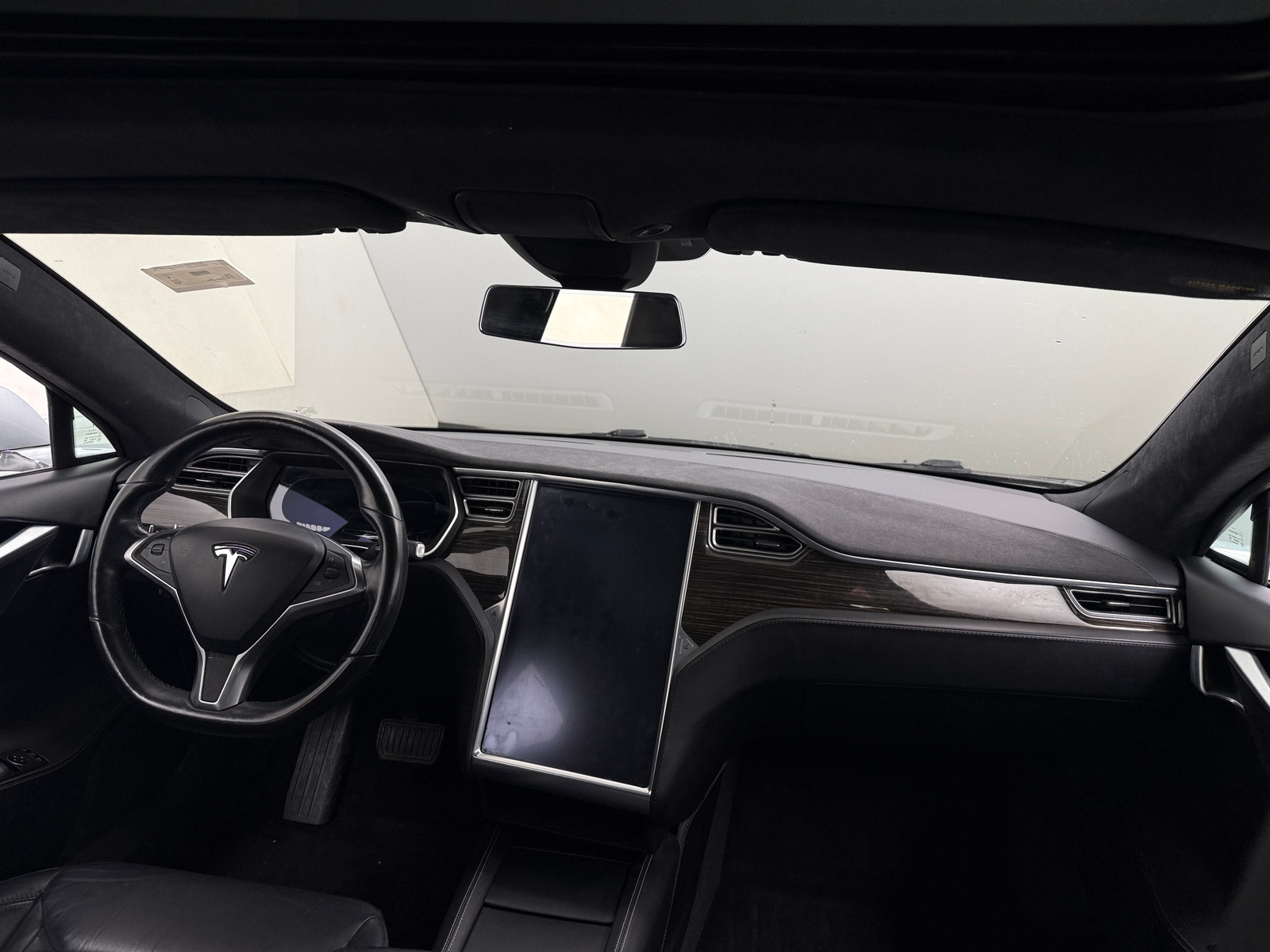 Thumbnail: 2015 Tesla Model S - 2