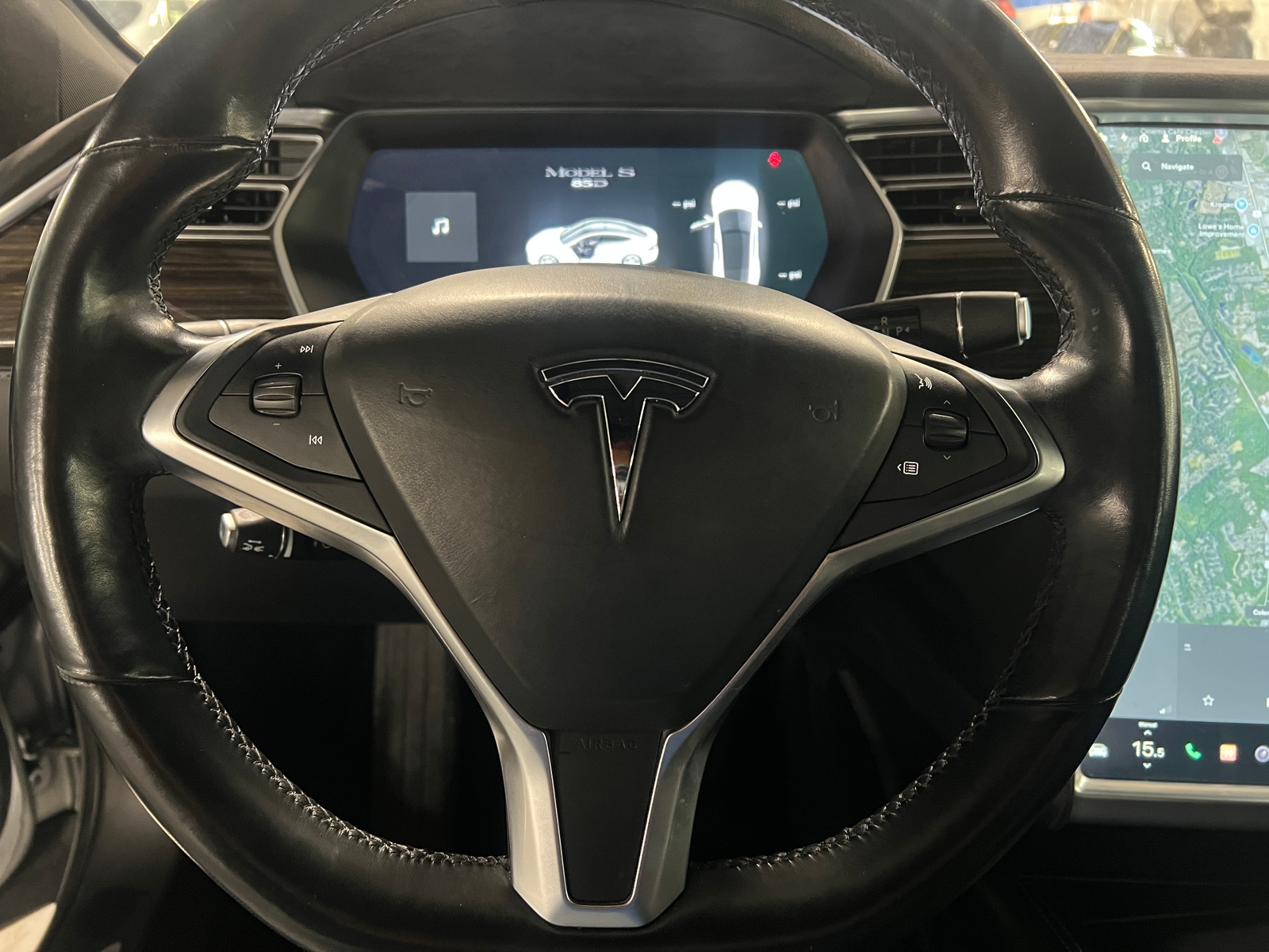 Thumbnail: 2015 Tesla Model S - 4