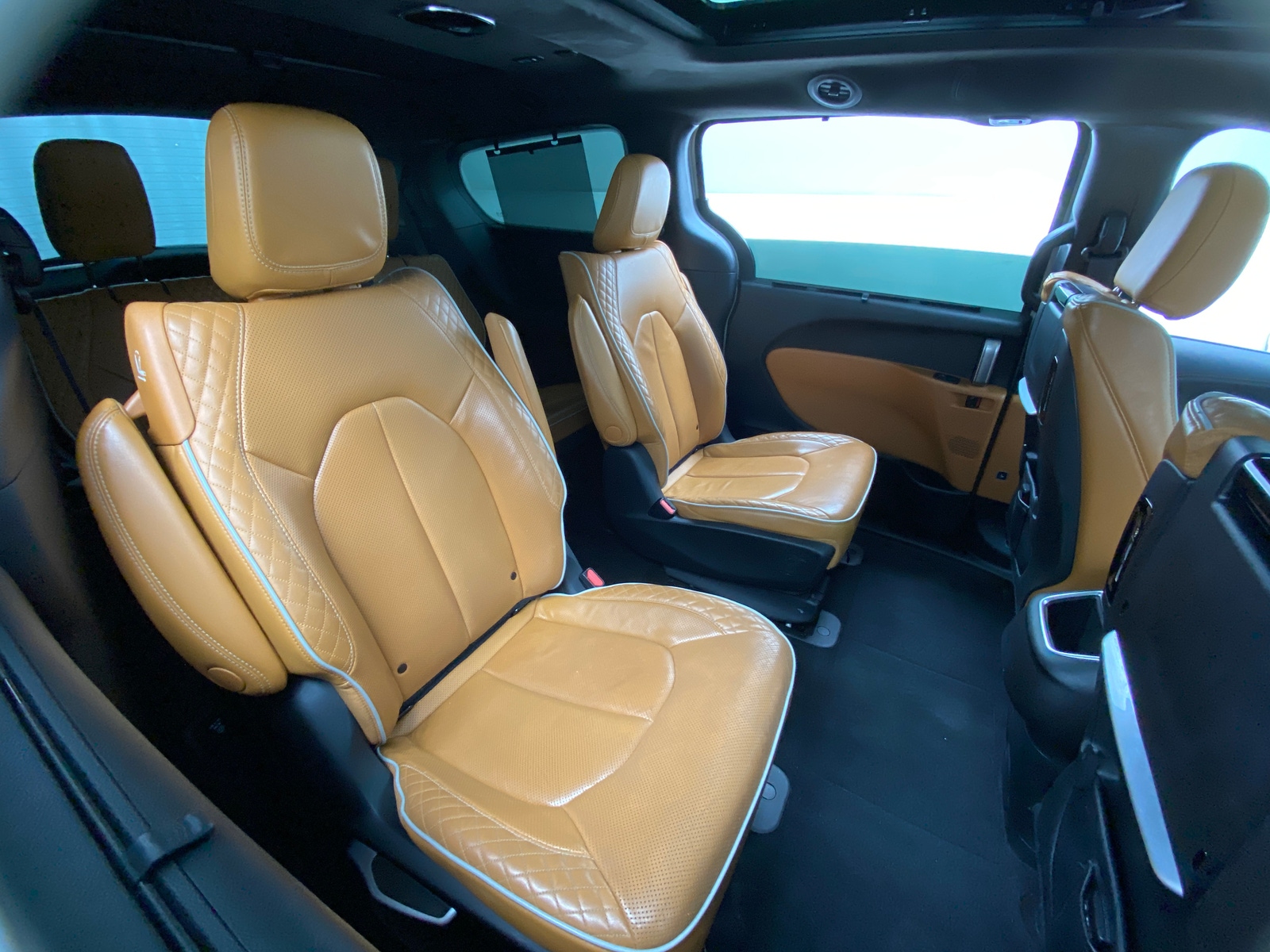 Thumbnail: 2021 Chrysler Pacifica - 5