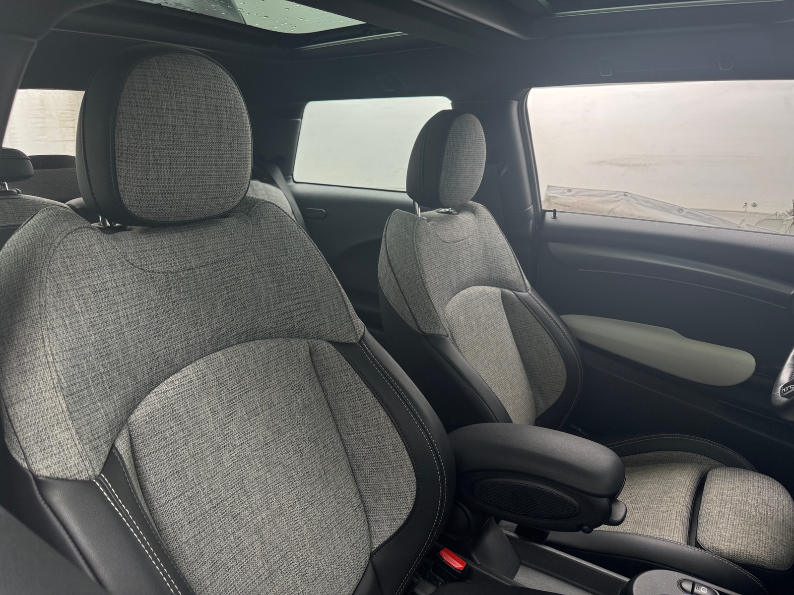 Thumbnail: 2022 MINI Cooper Hardtop - 2