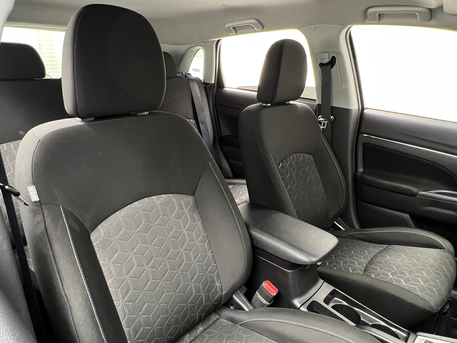 Thumbnail: 2021 Mitsubishi Outlander Sport - 2