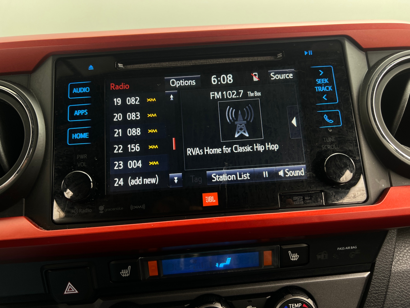 Thumbnail: 2019 Toyota Tacoma - 4