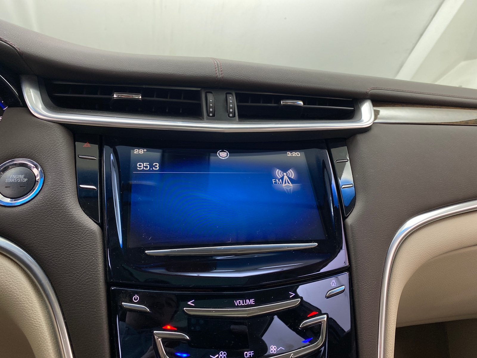 Thumbnail: 2014 Cadillac XTS - 3