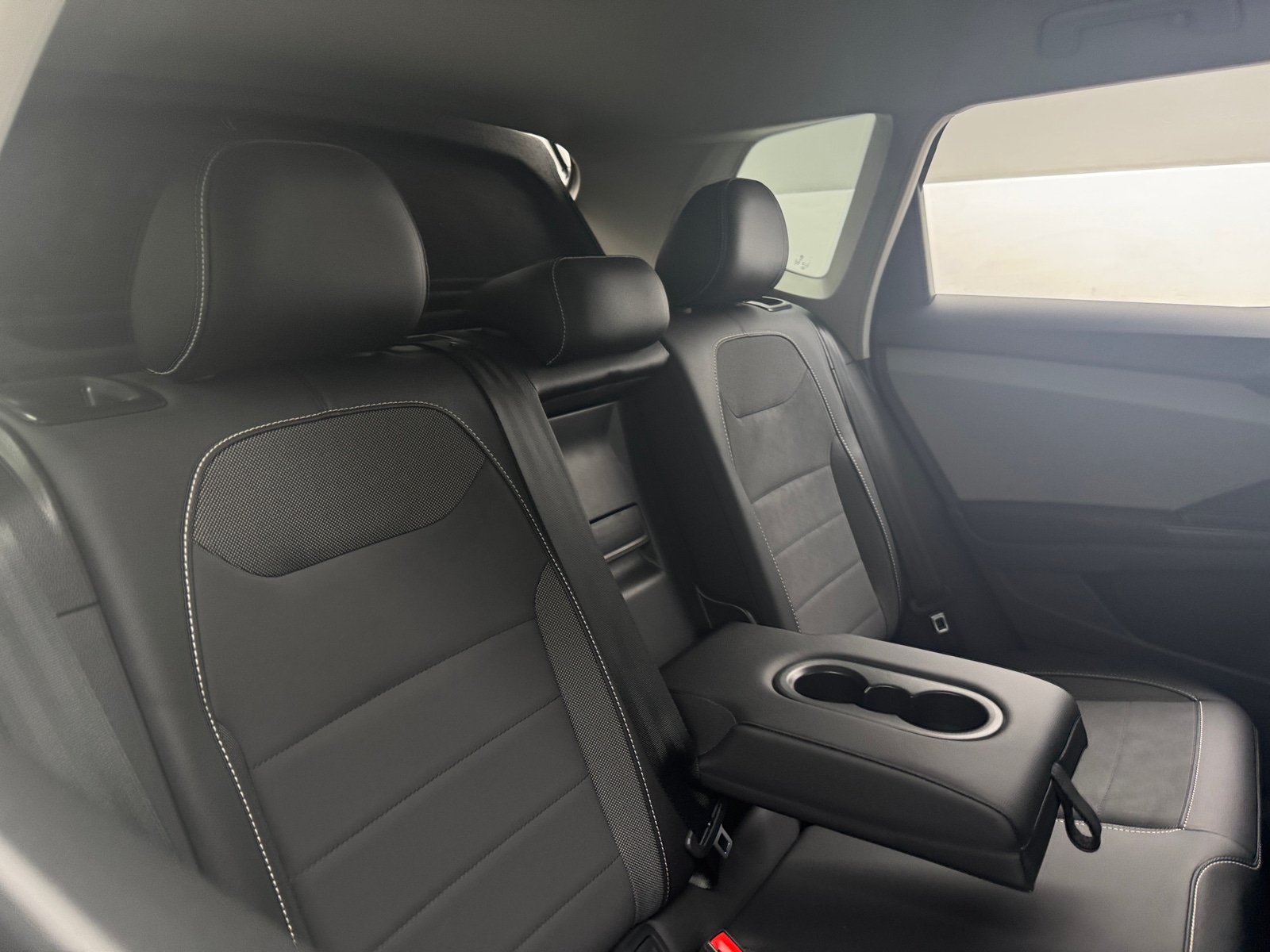 Thumbnail: 2022 Volkswagen Taos - 5