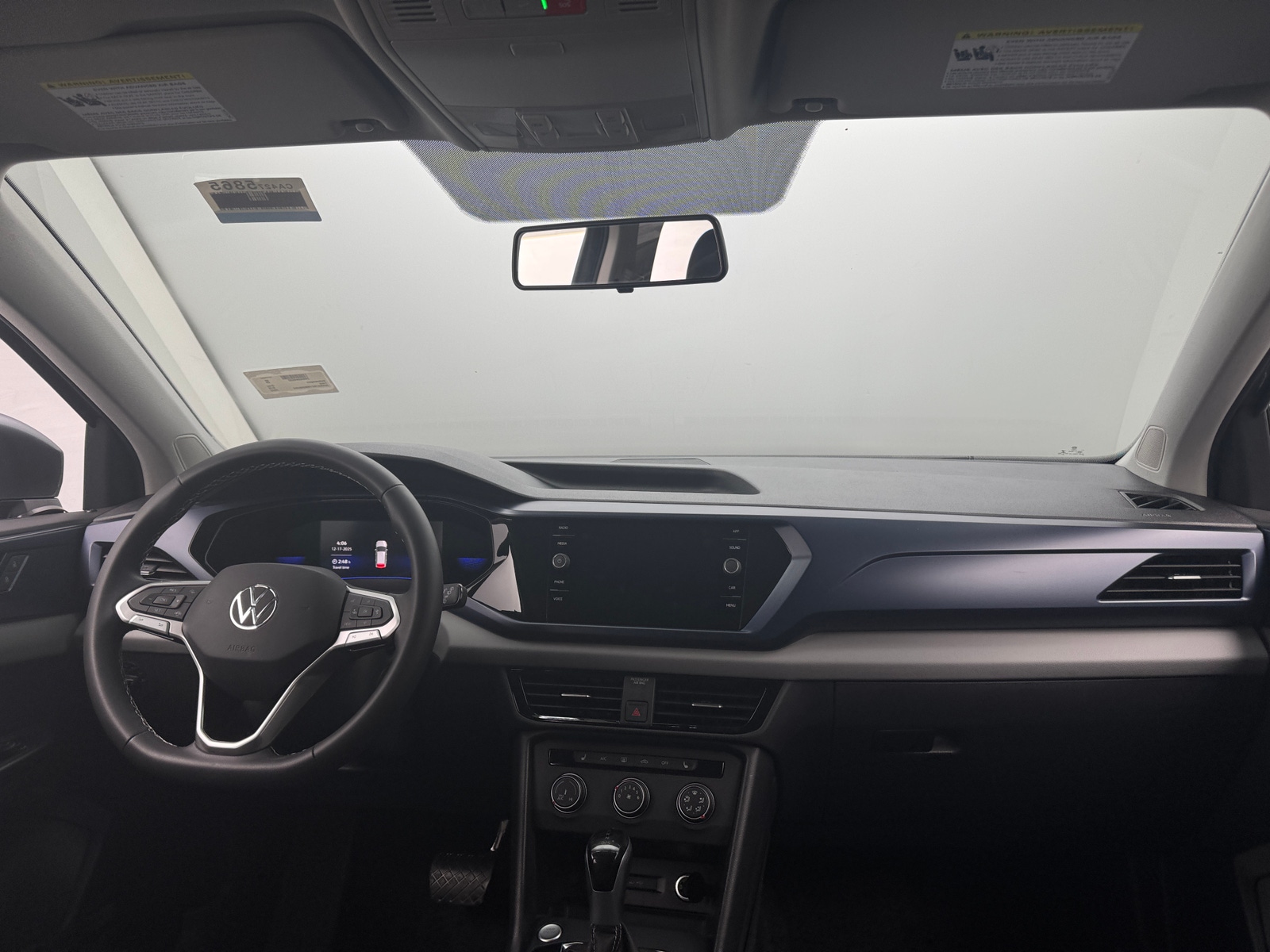 Thumbnail: 2022 Volkswagen Taos - 2