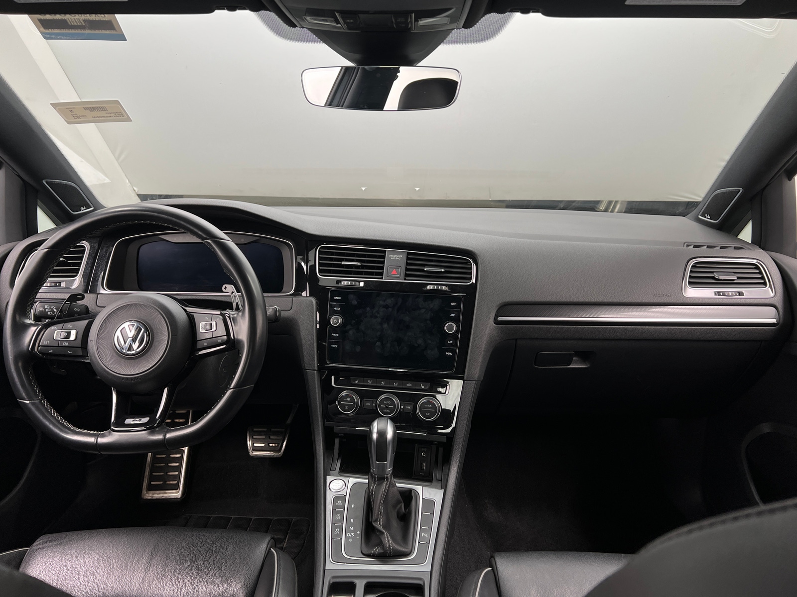 Thumbnail: 2018 Volkswagen Golf - 2