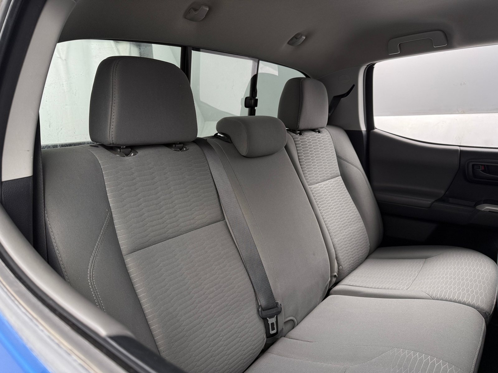 Thumbnail: 2017 Toyota Tacoma - 6