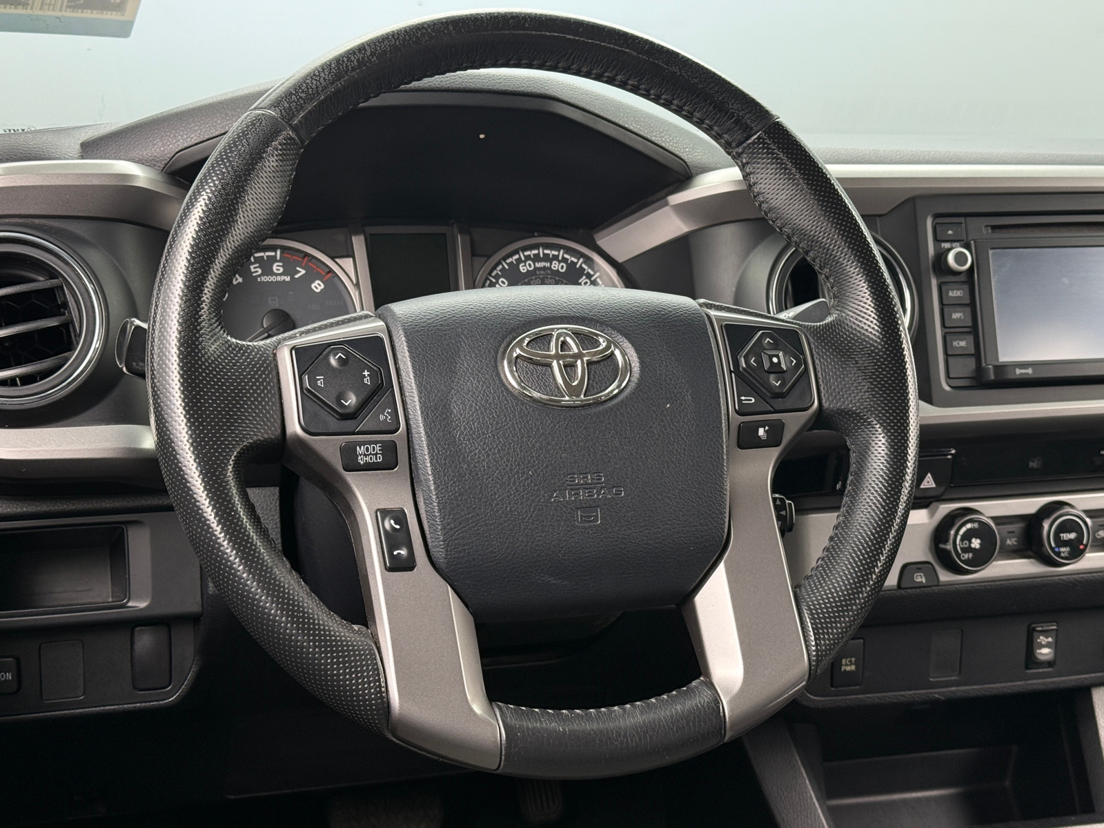 Thumbnail: 2017 Toyota Tacoma - 5