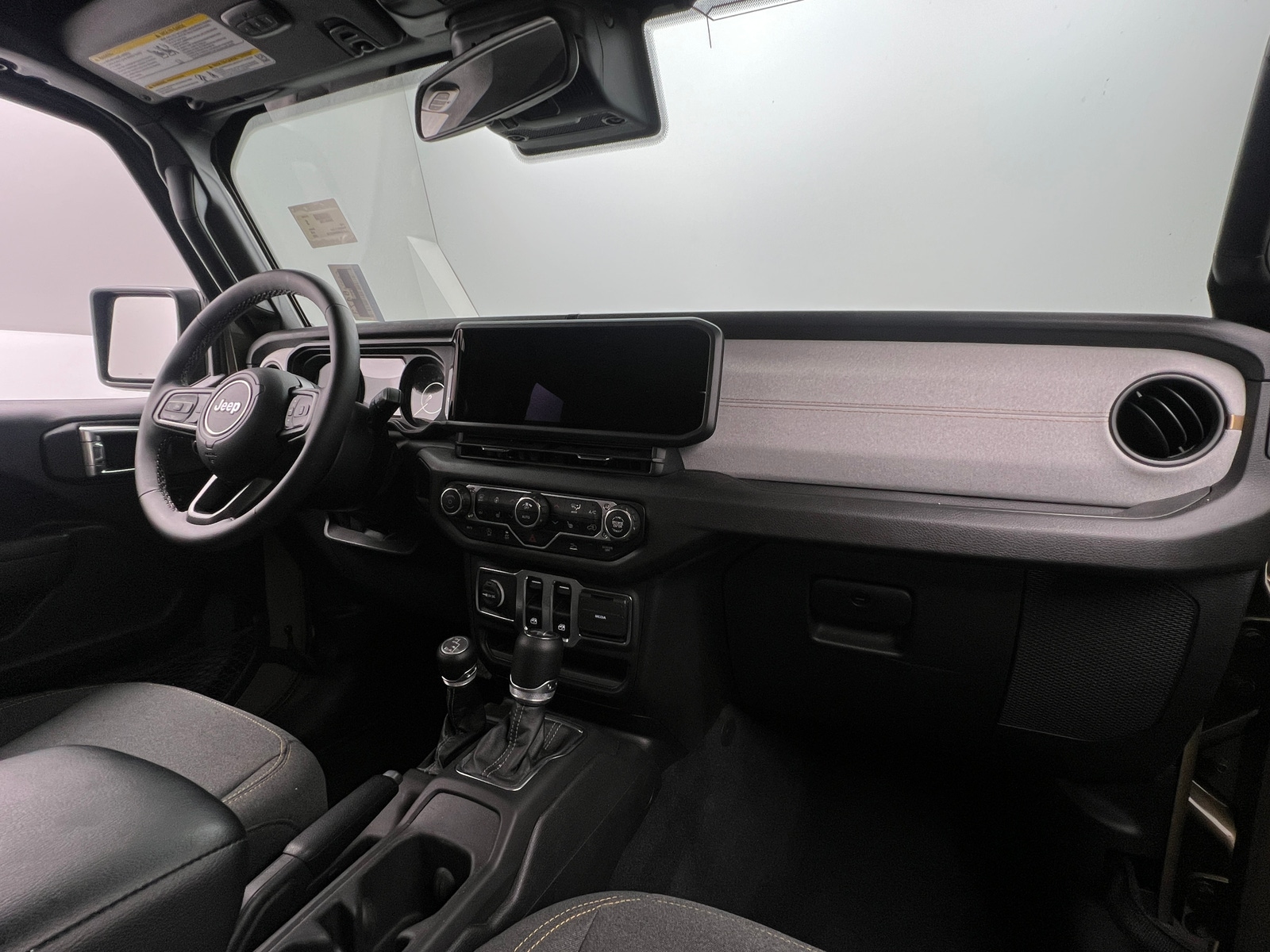 Thumbnail: 2025 Jeep Wrangler - 3