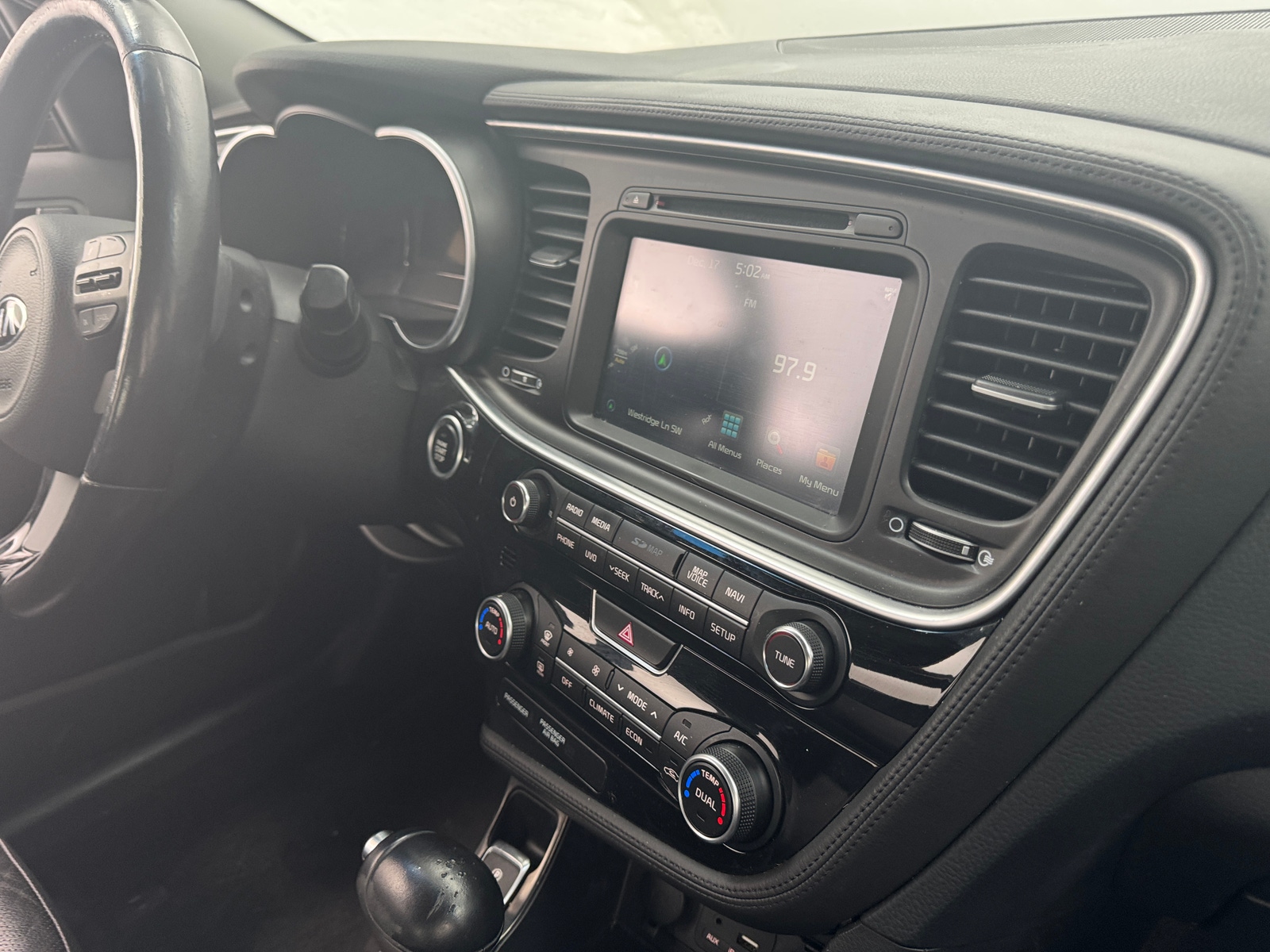 Thumbnail: 2016 Kia Optima - 3