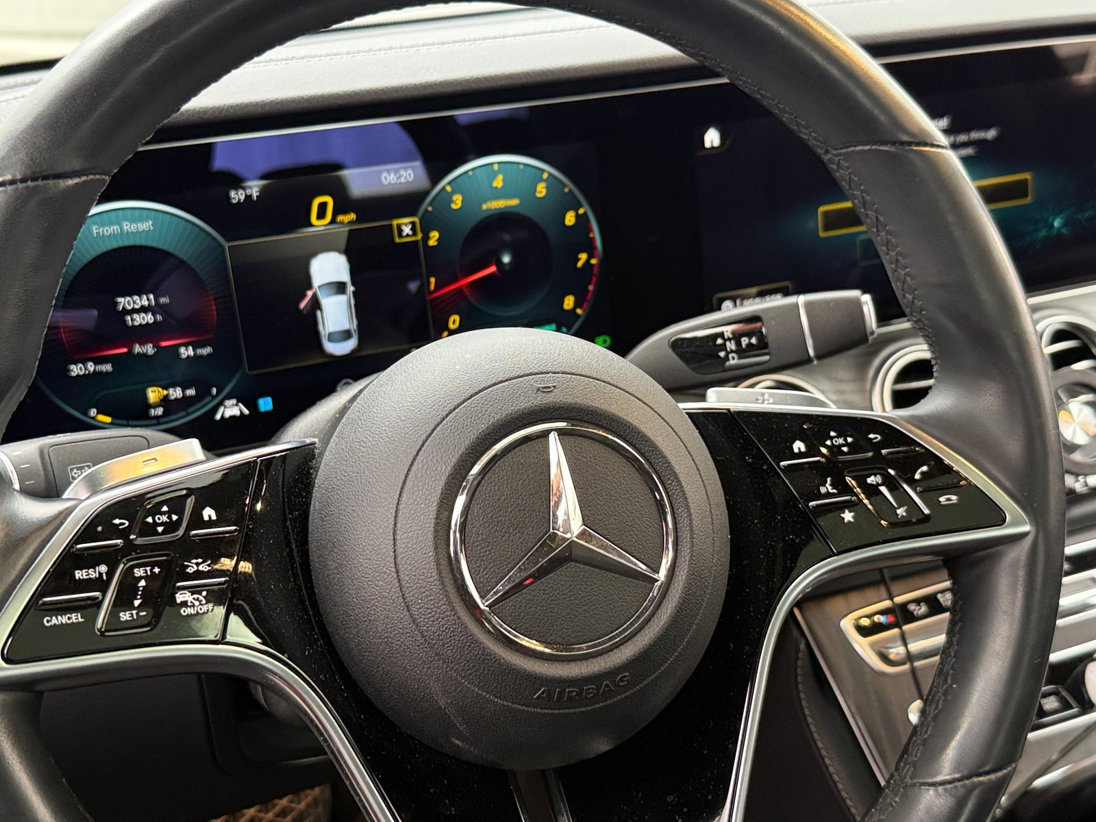 Thumbnail: 2023 Mercedes-Benz E-Class - 4