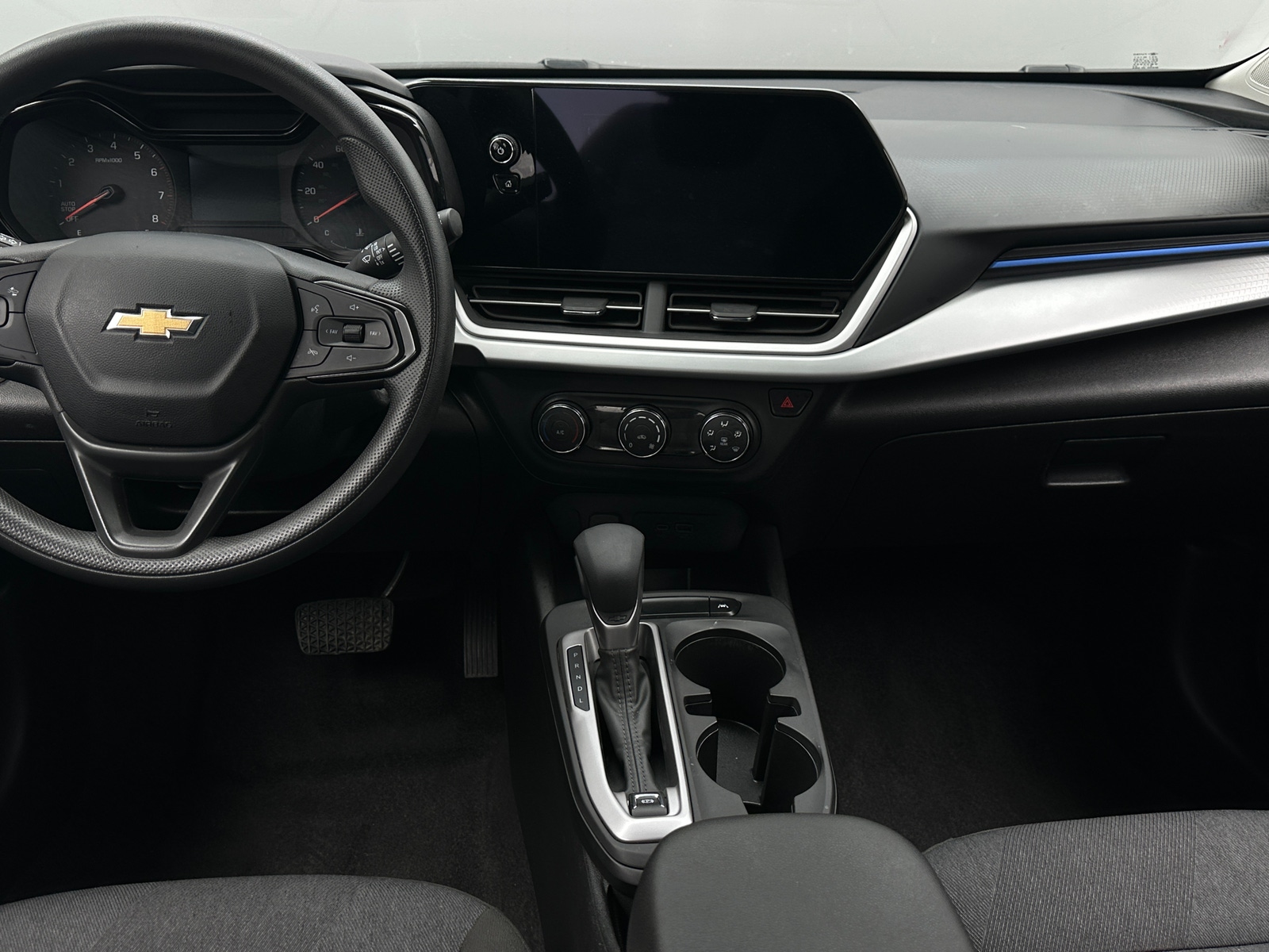 Thumbnail: 2024 Chevrolet Trax - 3