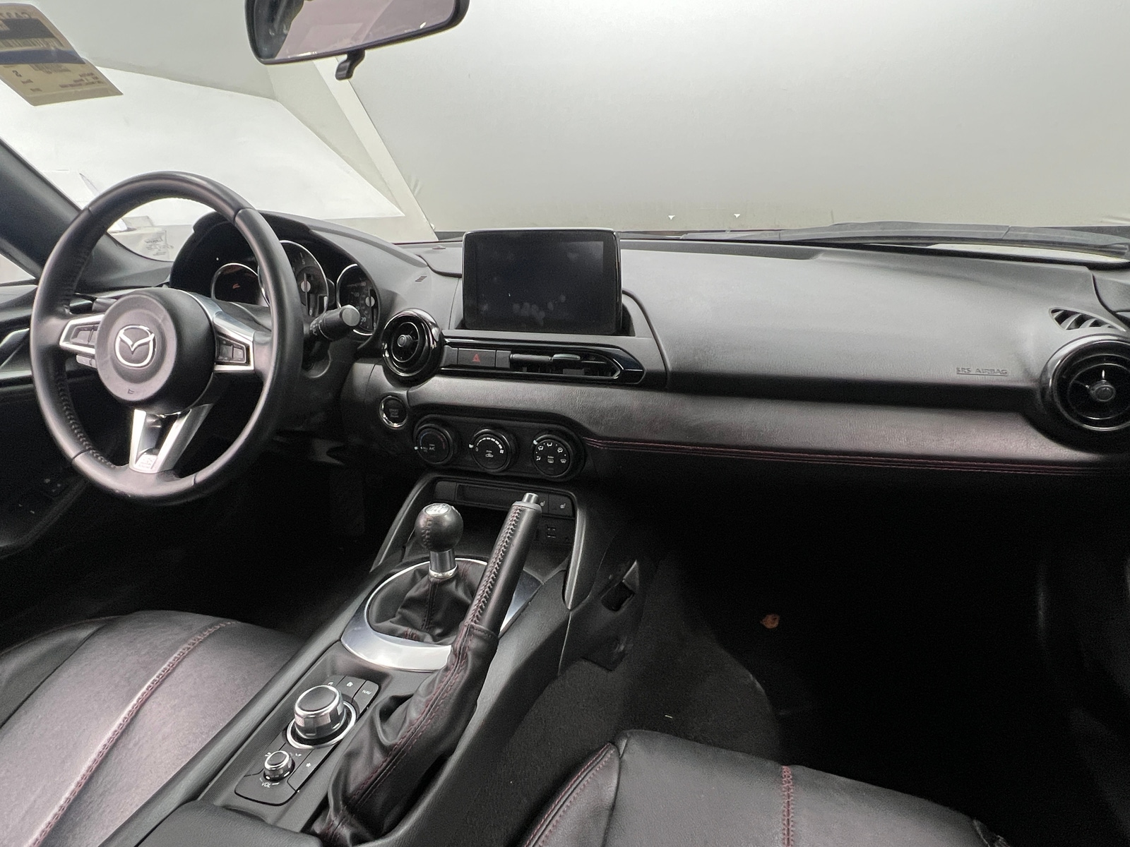 Thumbnail: 2019 Mazda MX-5 Miata - 3