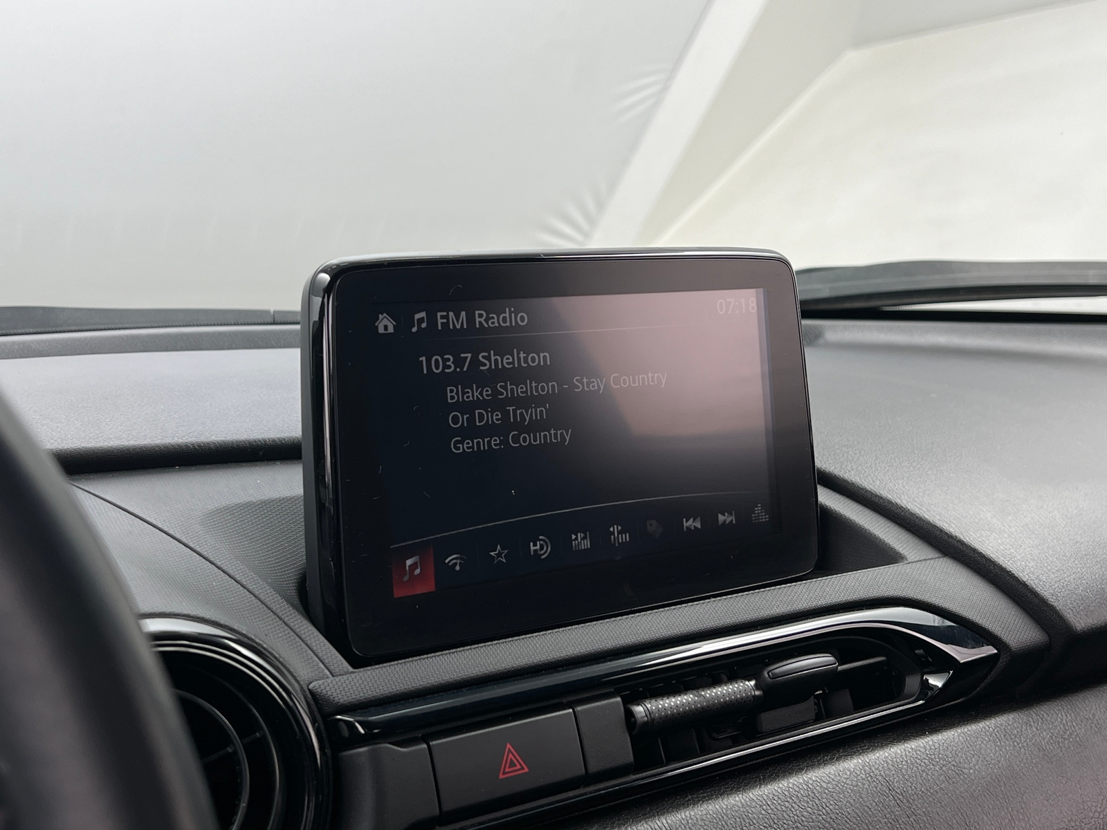 Thumbnail: 2019 Mazda MX-5 Miata - 4