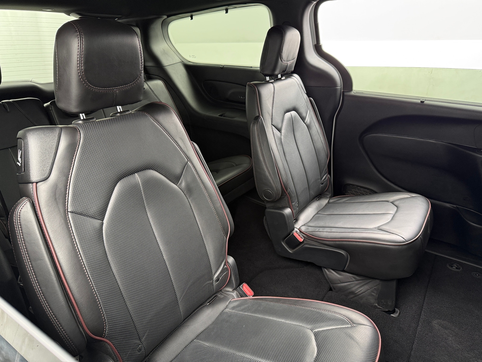 Thumbnail: 2020 Chrysler Pacifica - 5