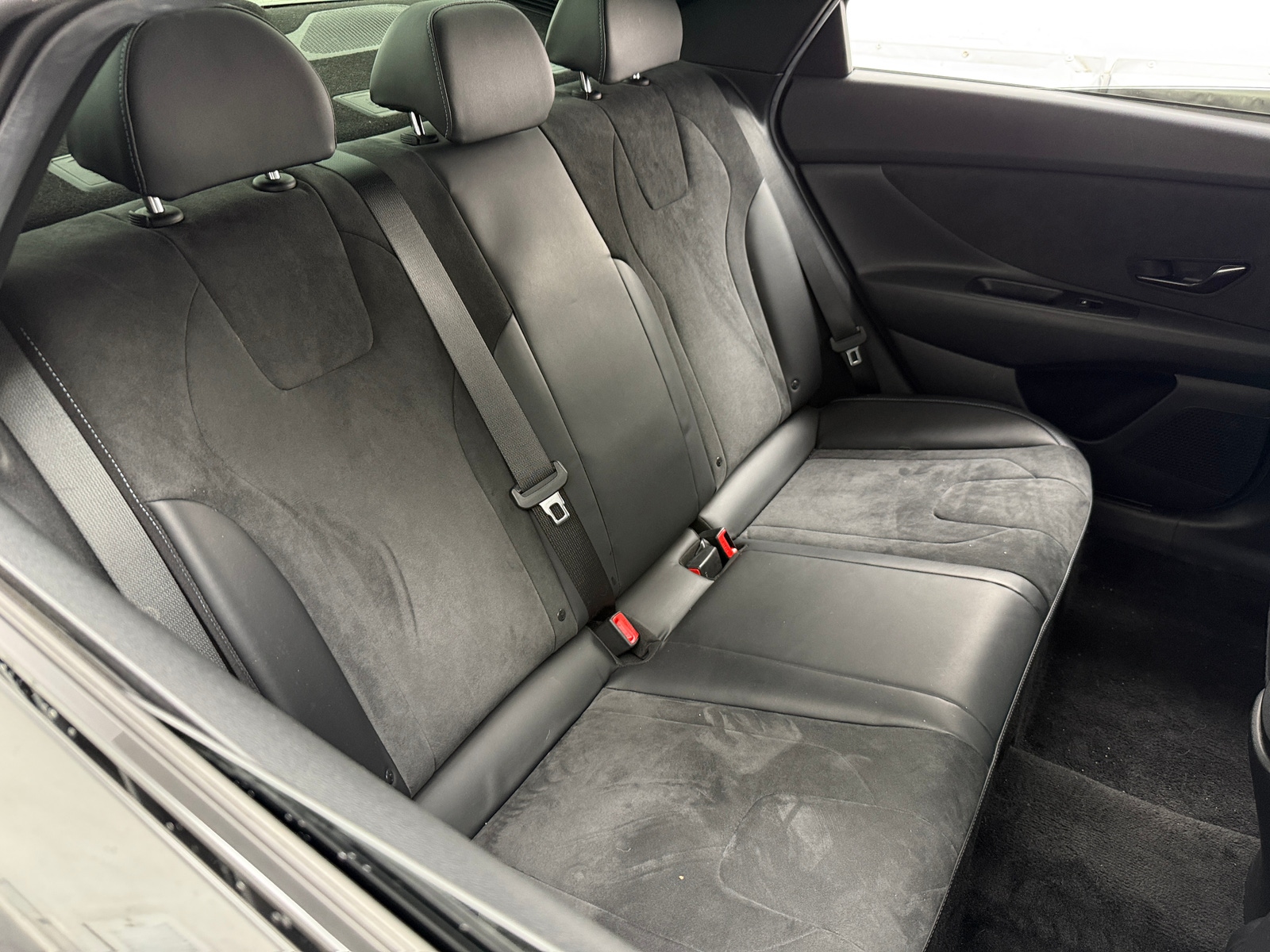 Thumbnail: 2023 Hyundai Elantra - 5