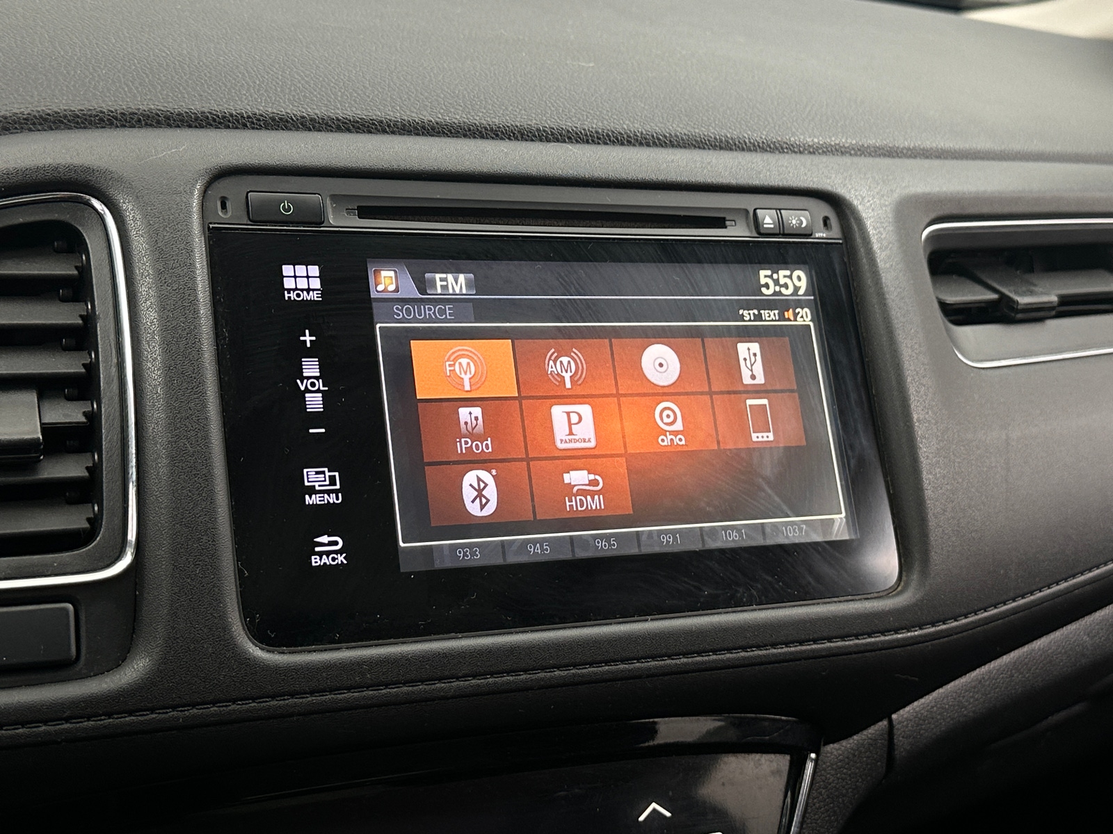 Thumbnail: 2017 Honda HR-V - 4