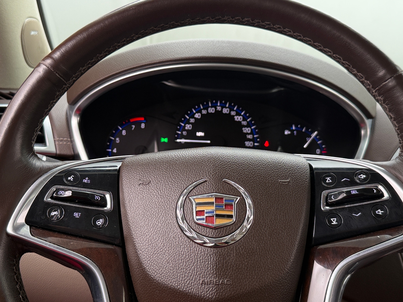 Thumbnail: 2016 Cadillac SRX - 4