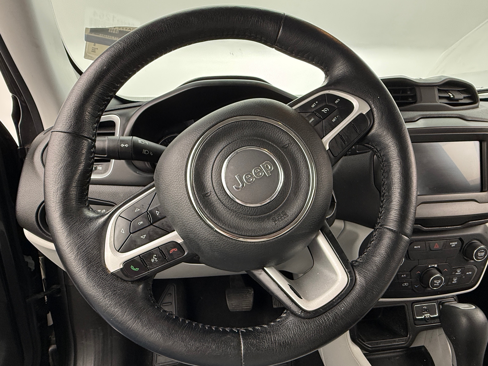 Thumbnail: 2020 Jeep Renegade - 5