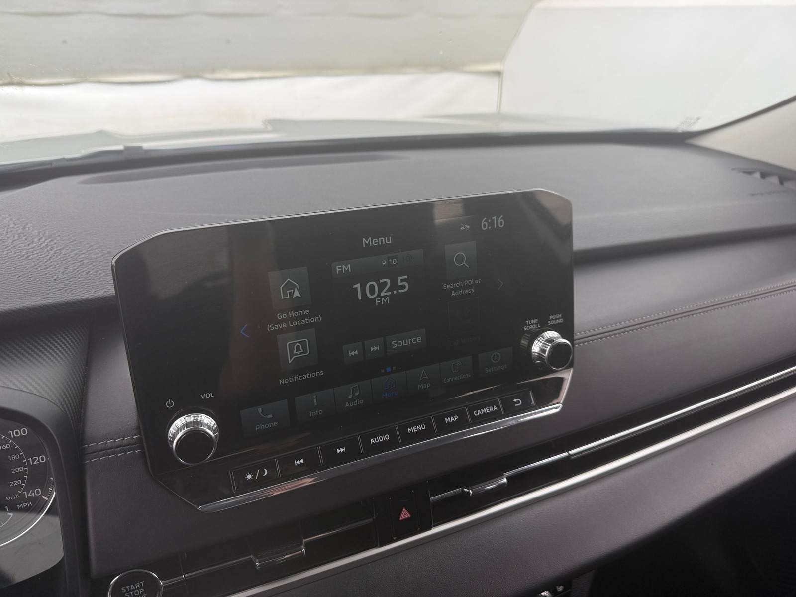 Thumbnail: 2024 Mitsubishi Outlander - 3