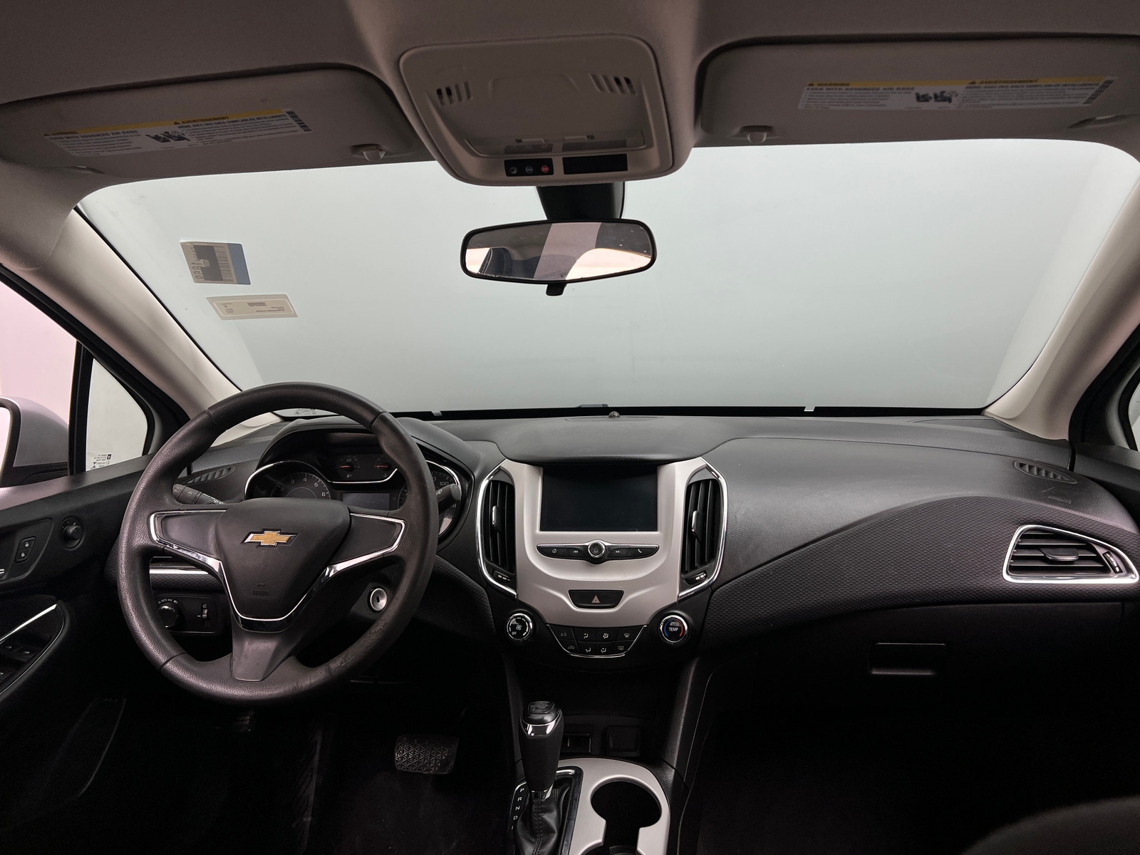 Thumbnail: 2016 Chevrolet Cruze - 3