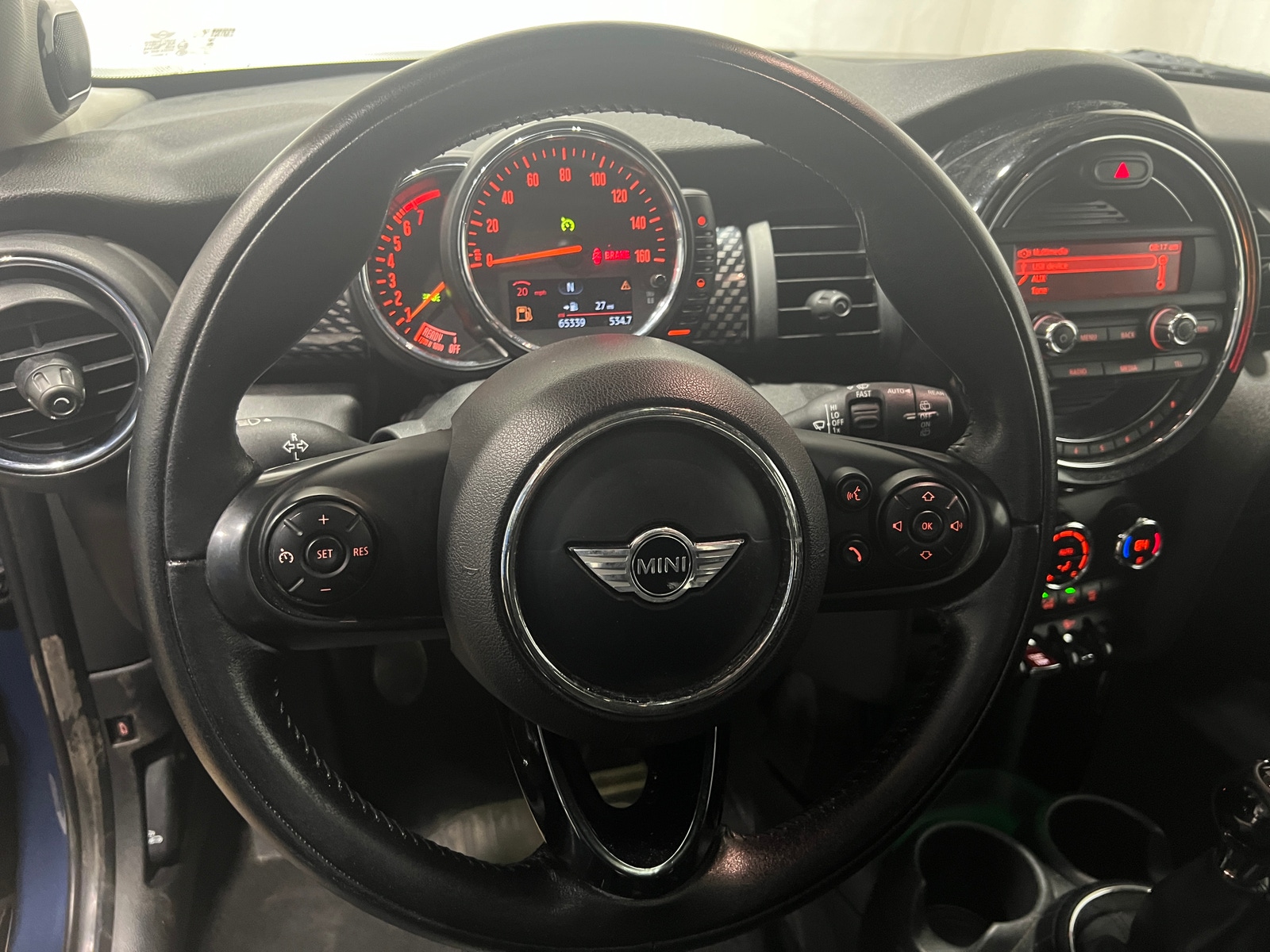 Thumbnail: 2015 MINI Cooper Hardtop - 4