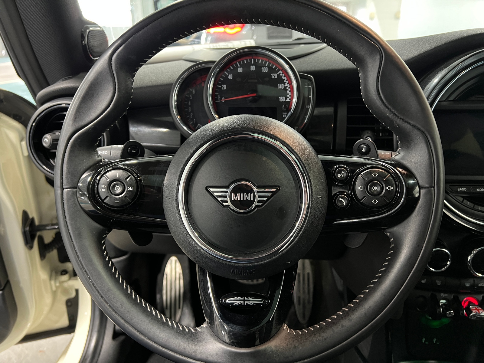 Thumbnail: 2020 MINI Cooper Hardtop - 5