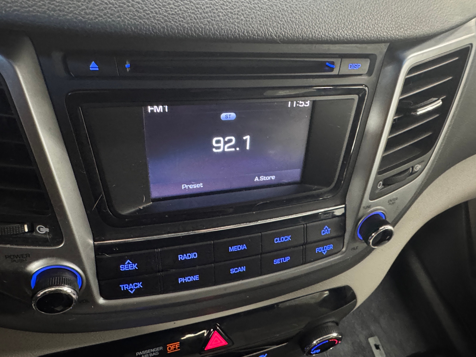 Thumbnail: 2017 Hyundai Tucson - 4