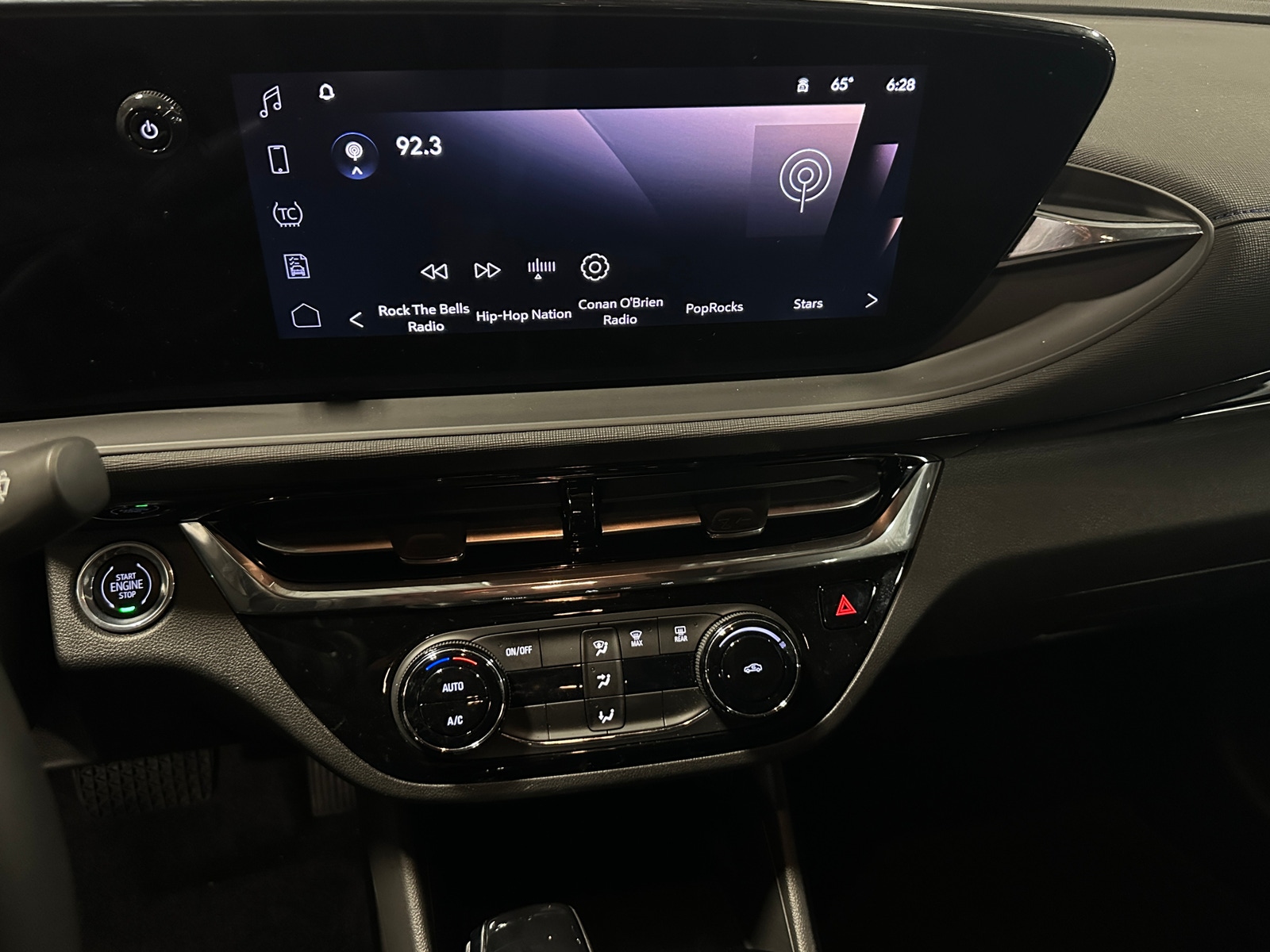 Thumbnail: 2025 Buick Envista - 3