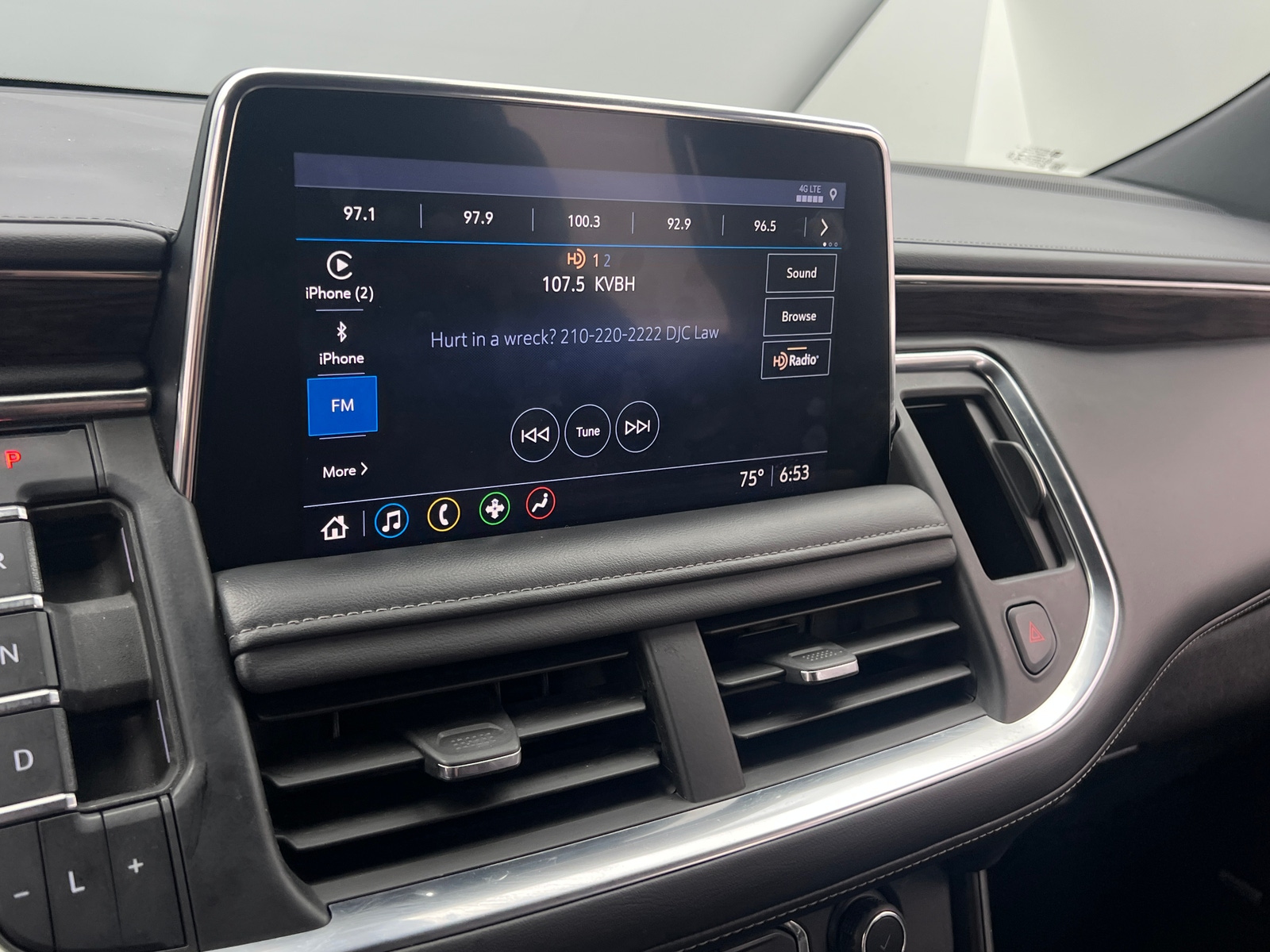 Thumbnail: 2021 Chevrolet Tahoe - 3