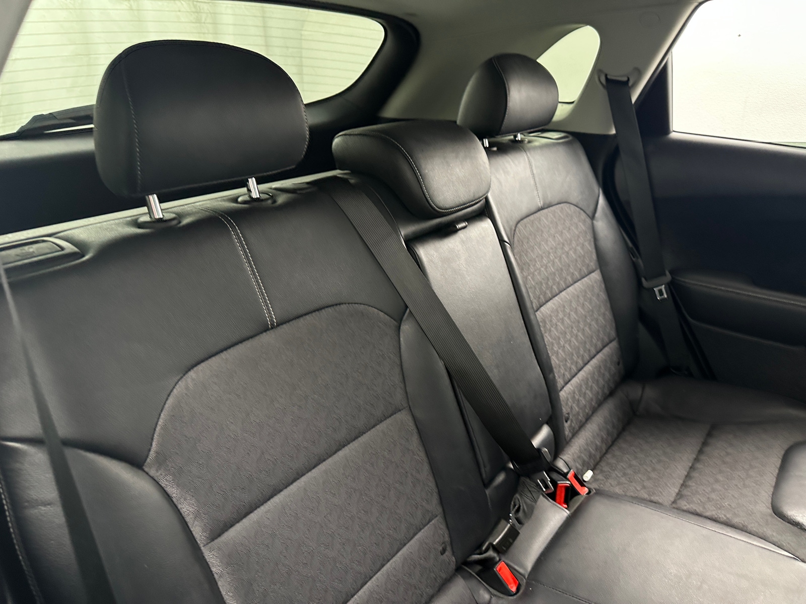 Thumbnail: 2017 Kia Niro - 5