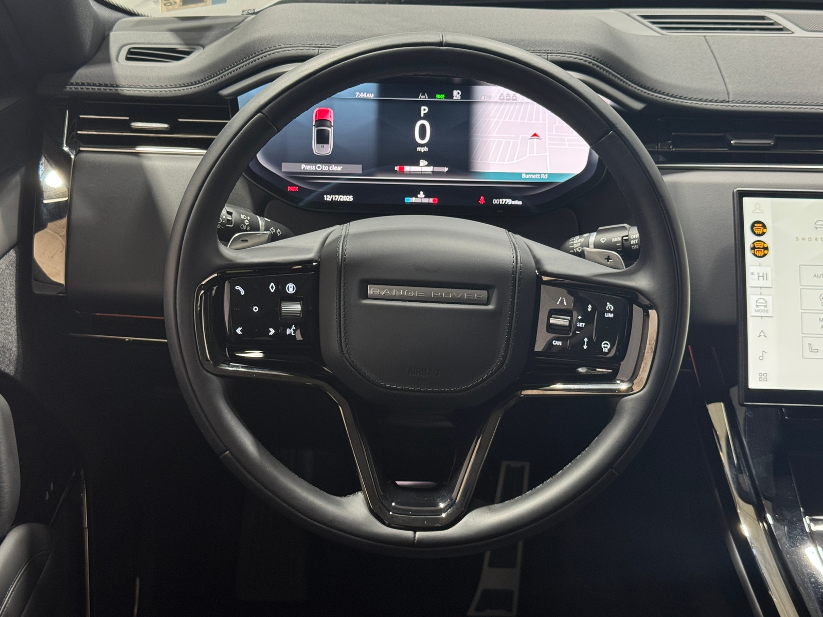 Thumbnail: 2024 Land Rover Range Rover Sport - 4