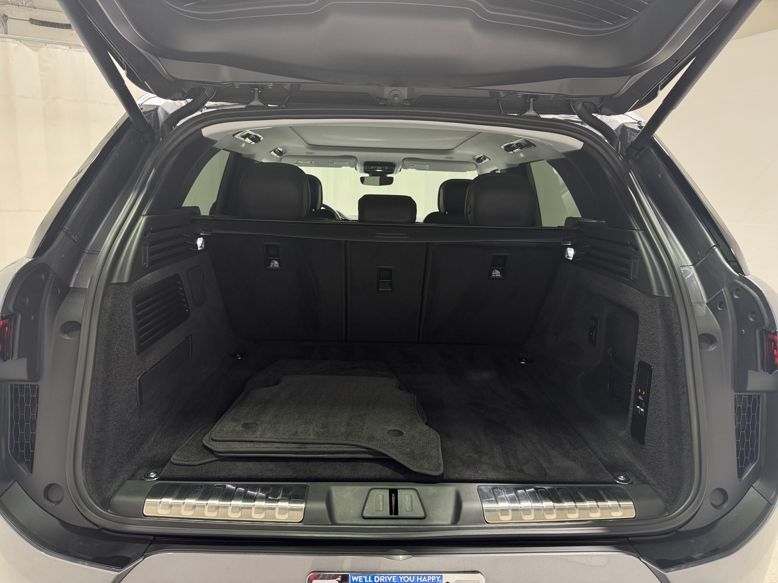 Thumbnail: 2024 Land Rover Range Rover Sport - 6