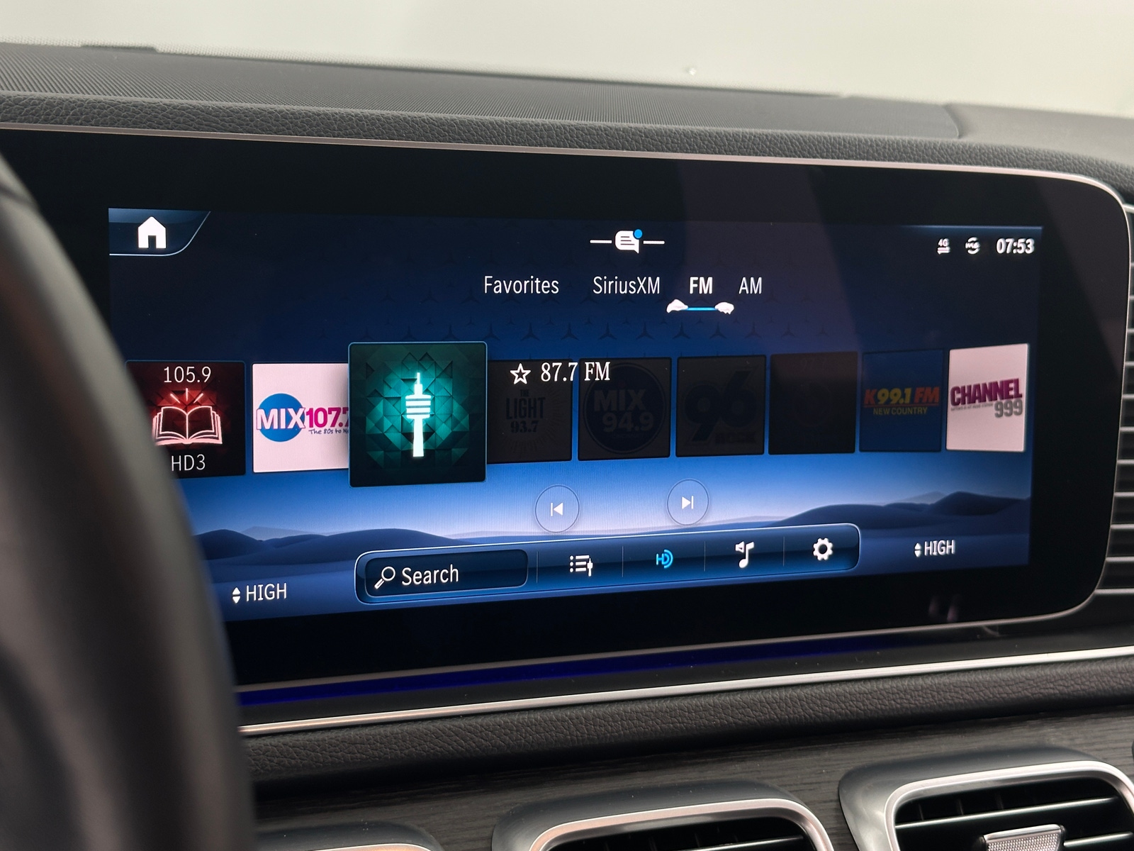 Thumbnail: 2025 Mercedes-Benz GLE - 3