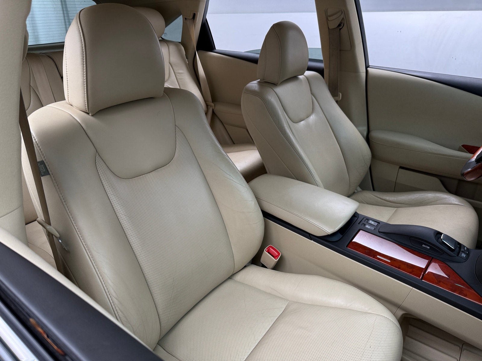 Thumbnail: 2011 Lexus RX - 2