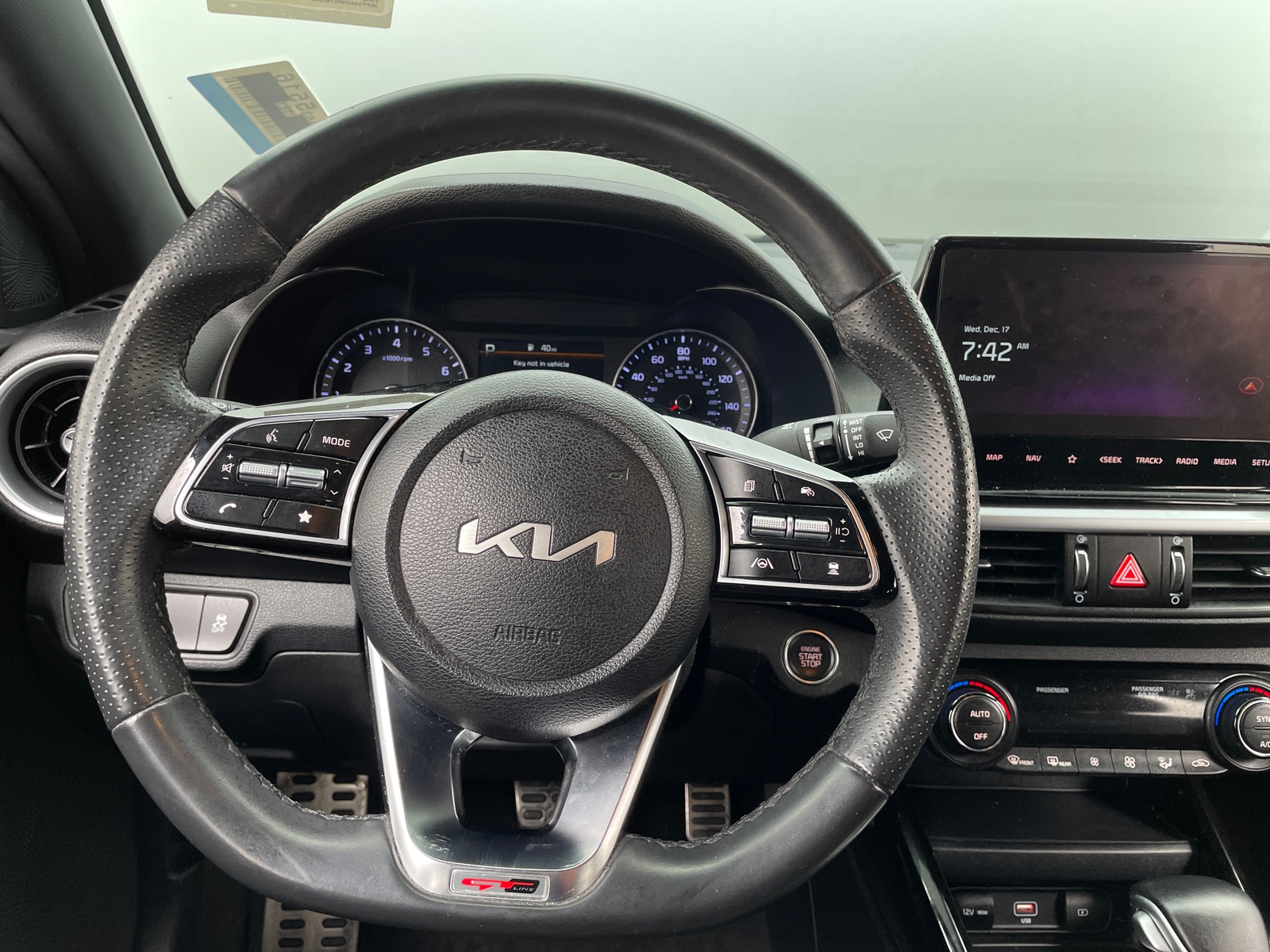 Thumbnail: 2024 Kia Forte - 5