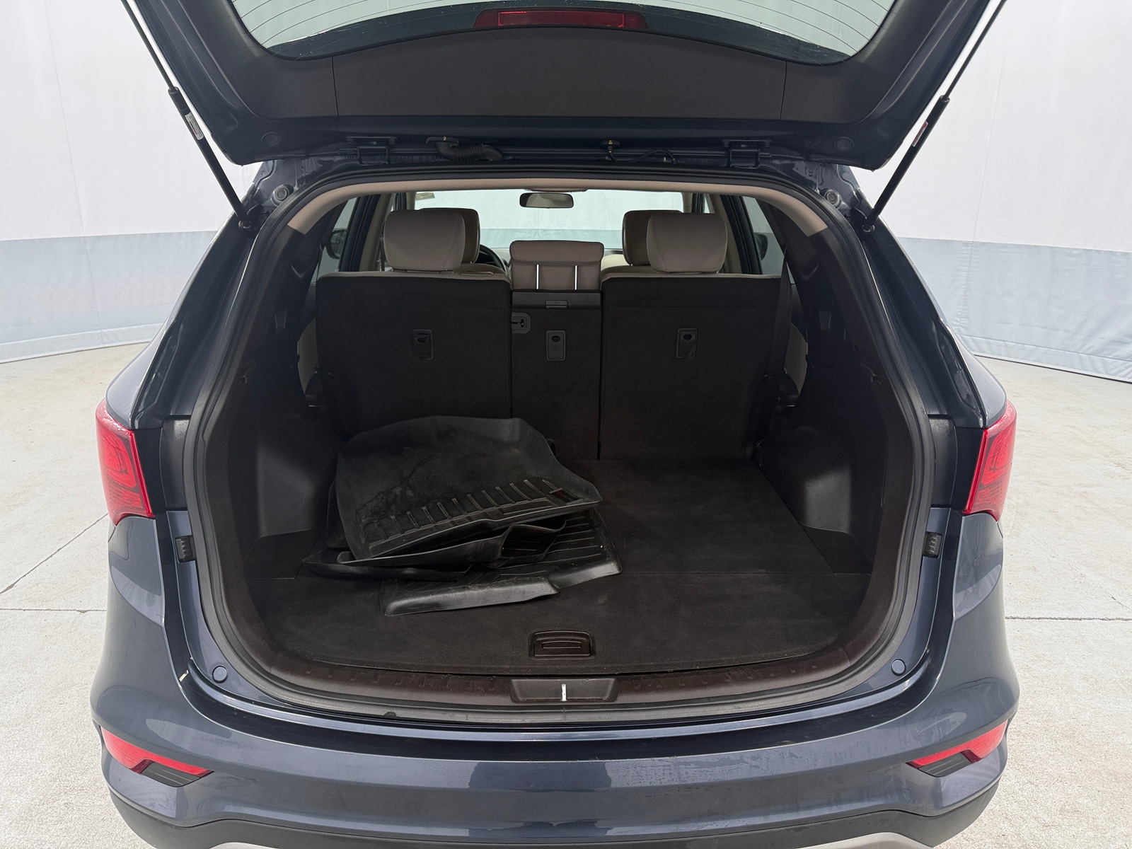 Thumbnail: 2018 Hyundai Santa Fe - 7