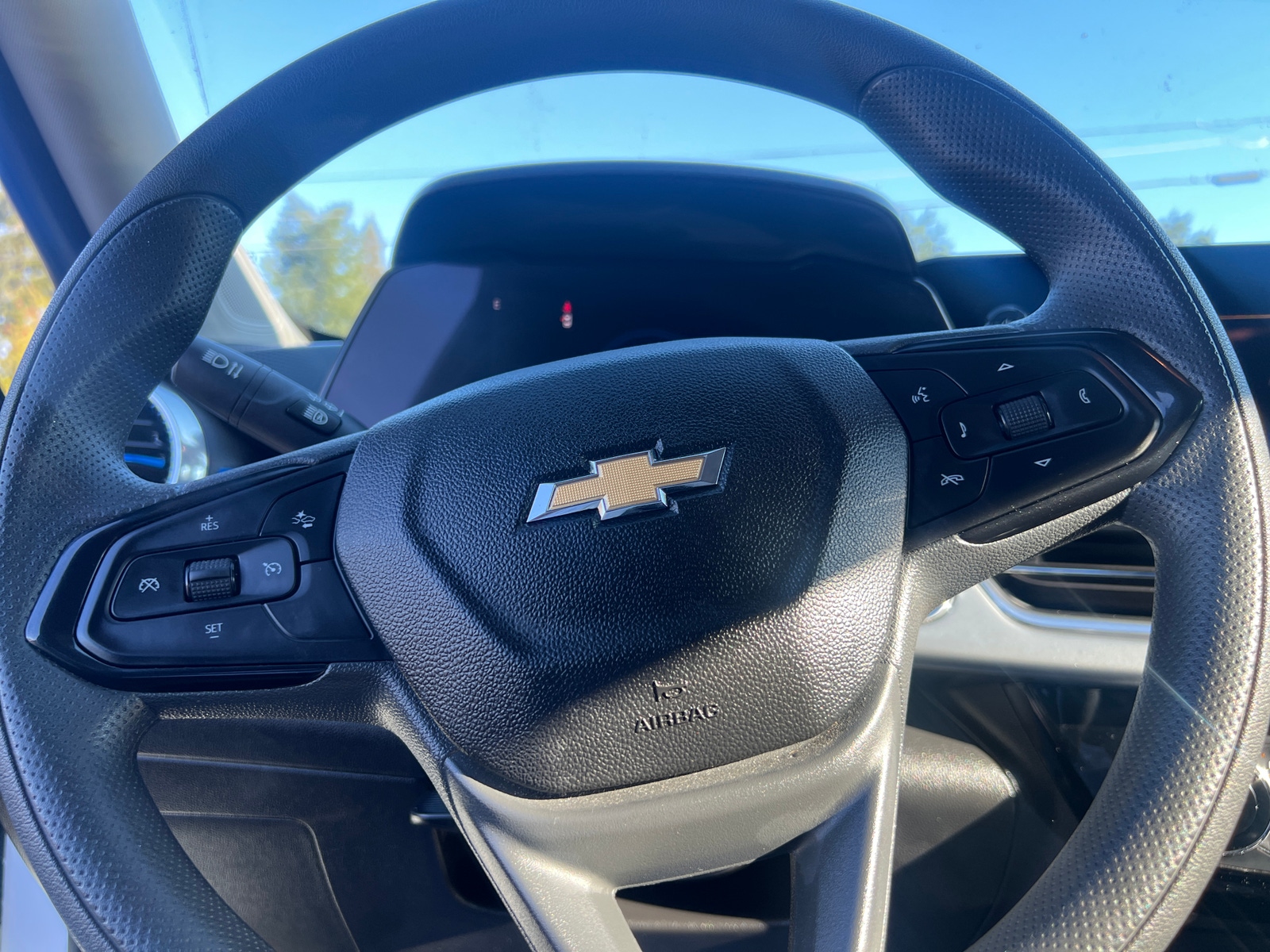 Thumbnail: 2025 Chevrolet Trax - 5