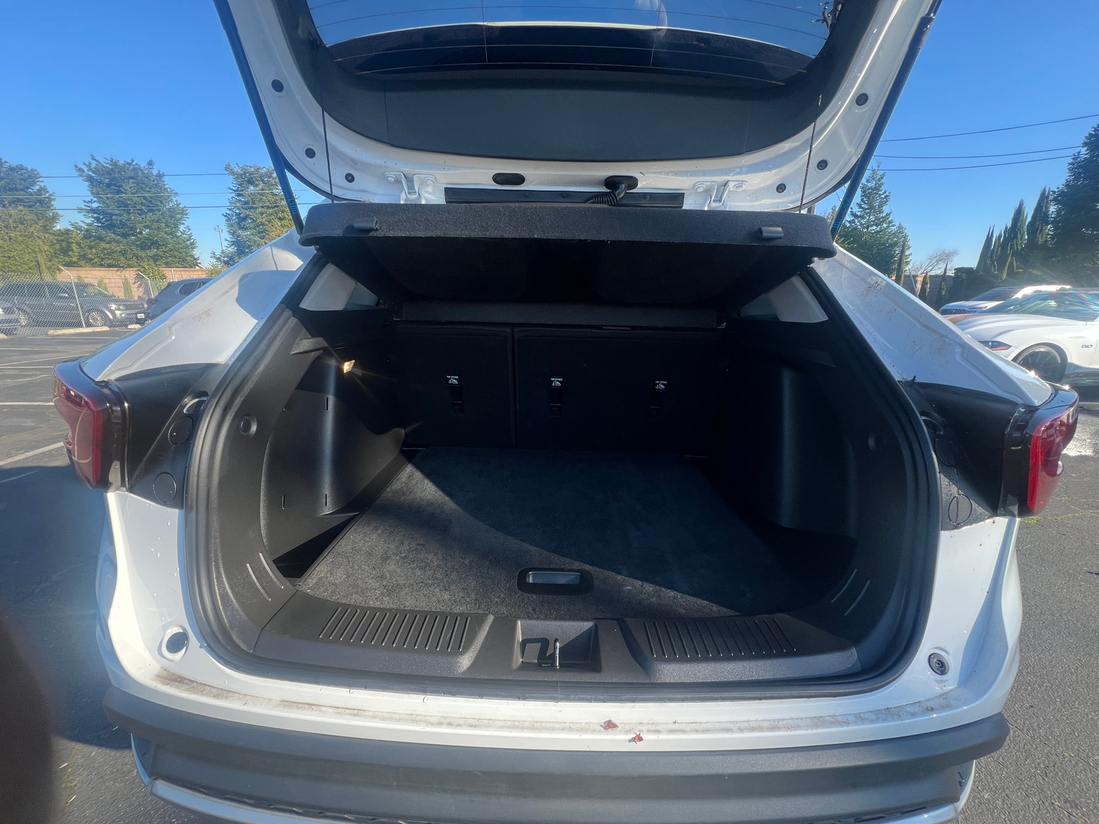 Thumbnail: 2025 Chevrolet Trax - 6