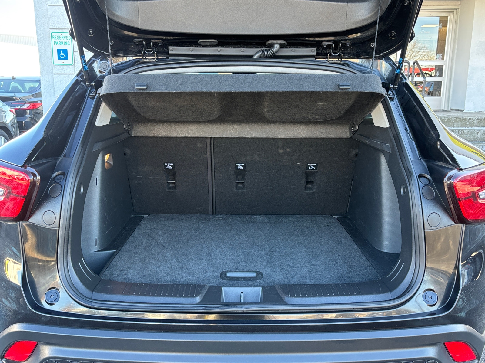 Thumbnail: 2025 Chevrolet Trax - 4