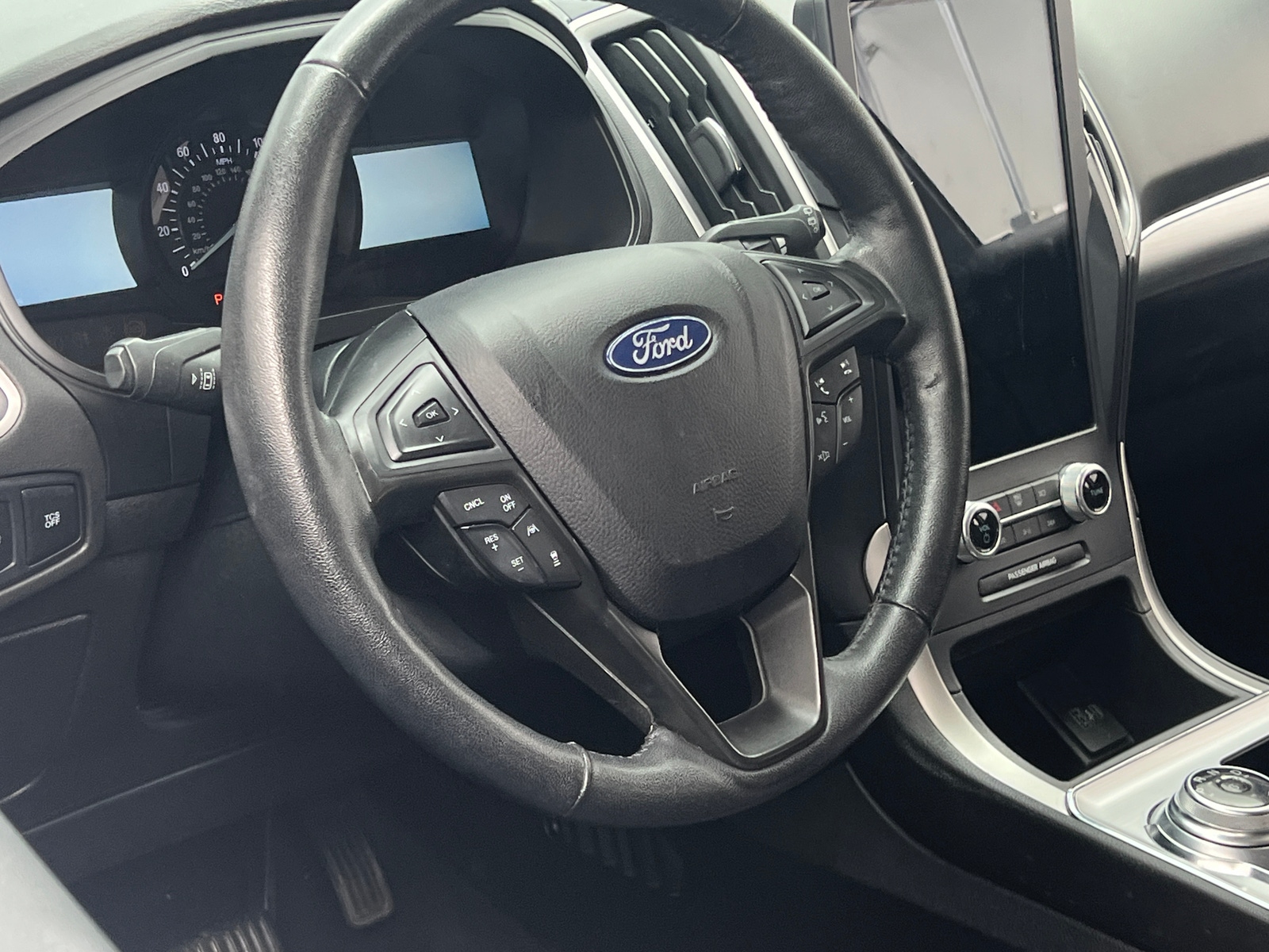 Thumbnail: 2022 Ford Edge - 4