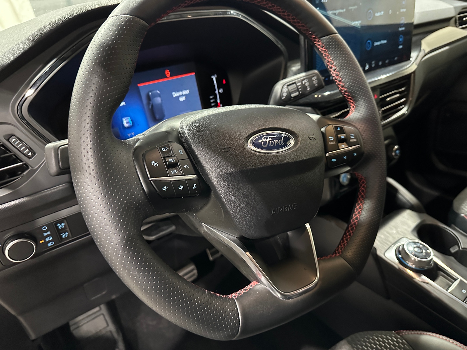 Thumbnail: 2024 Ford Escape - 5